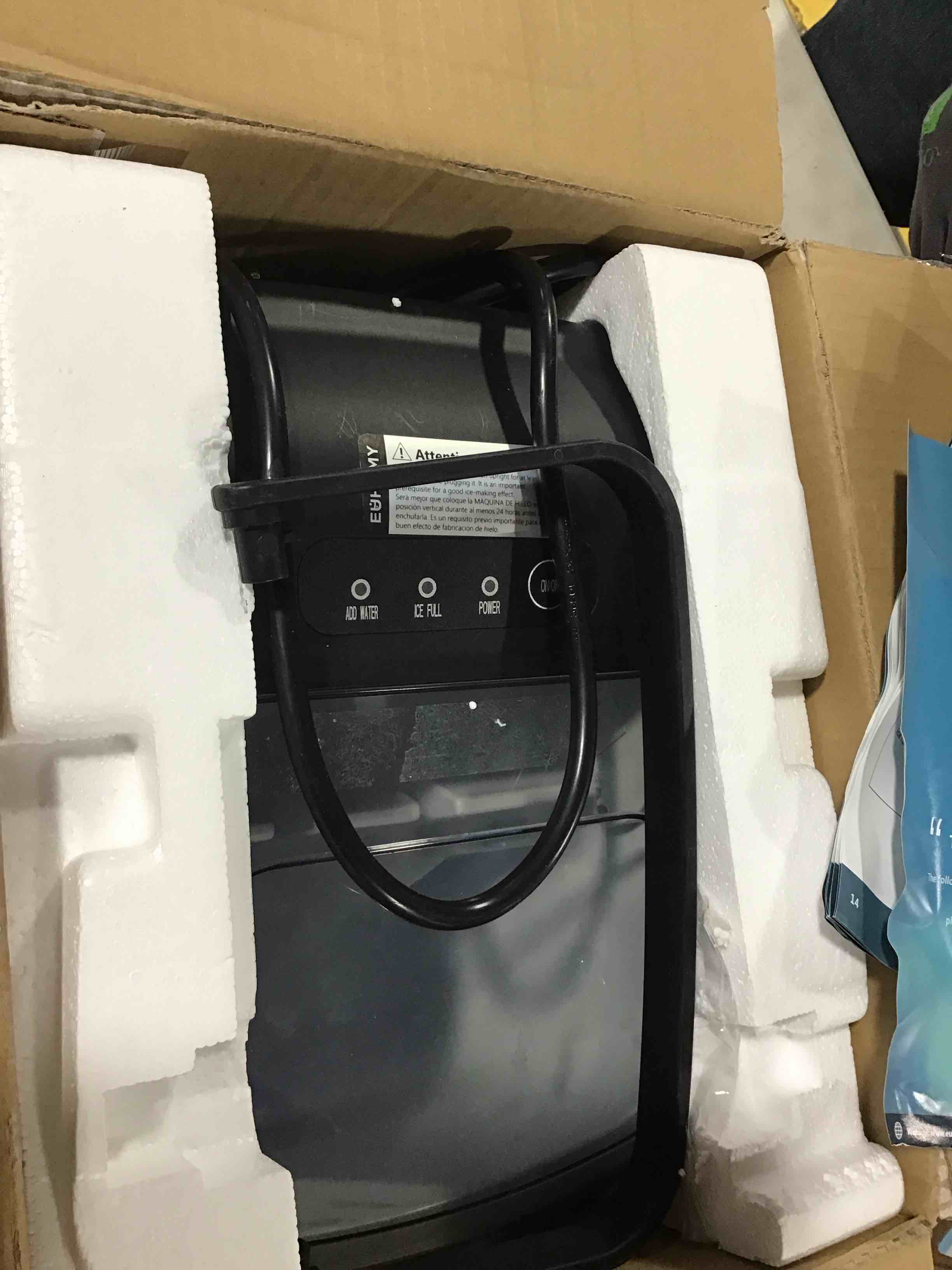 https://s3.amazonaws.com/lotting-images-prod/bidfta/BLU6386943_1713289909895.jpeg