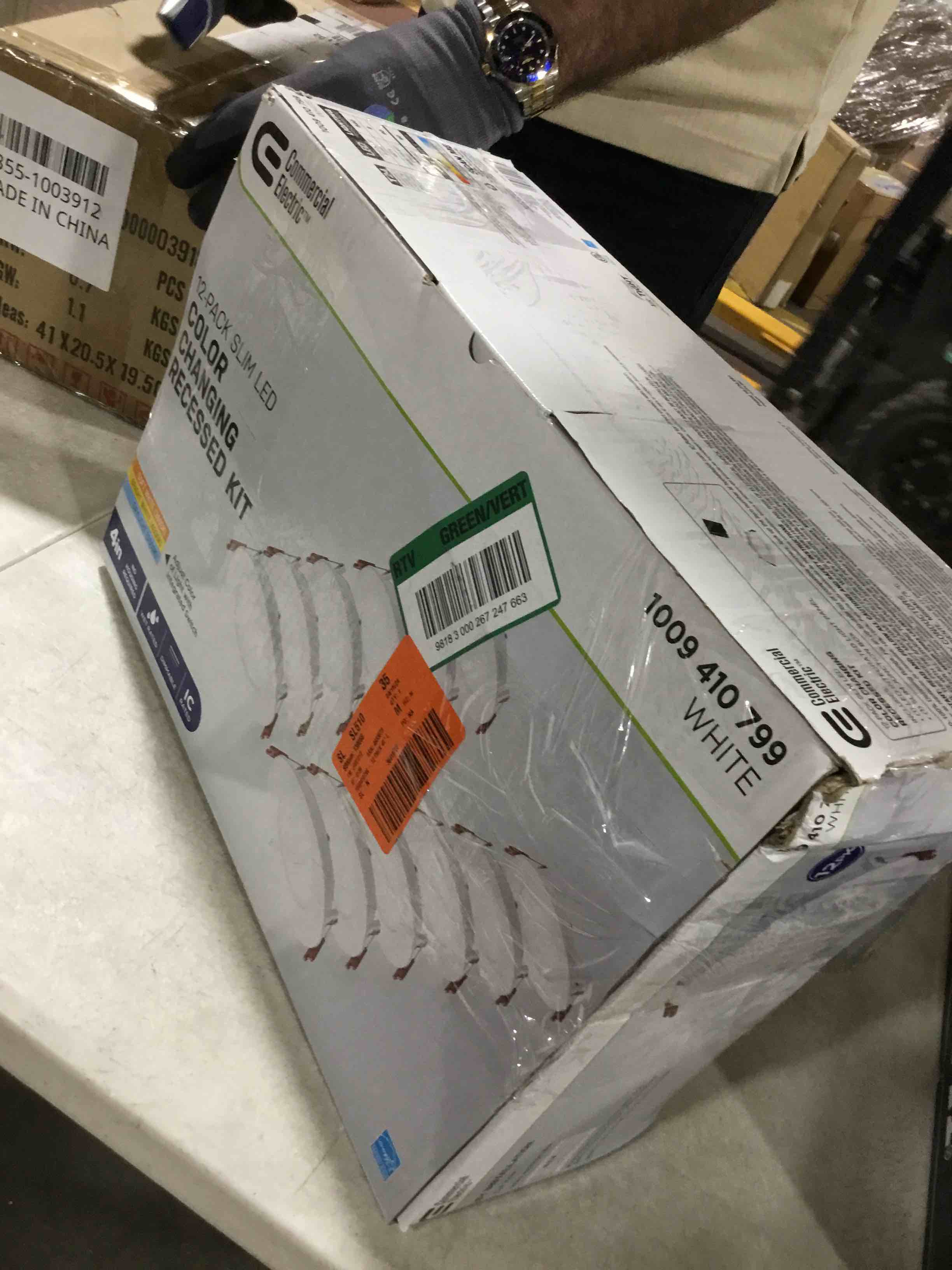https://s3.amazonaws.com/lotting-images-prod/bidfta/BLU6387739_1714480942525.jpeg