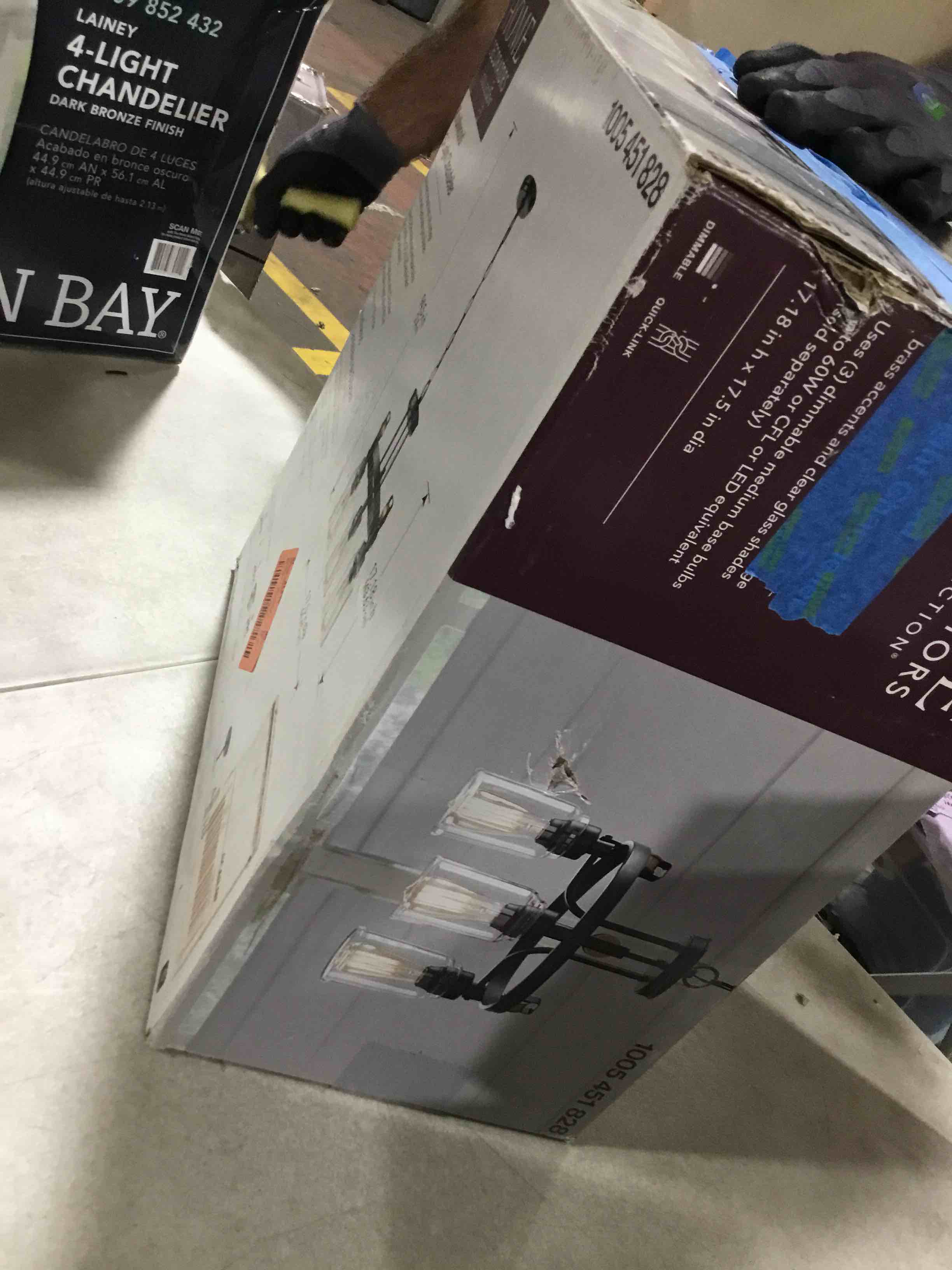 https://s3.amazonaws.com/lotting-images-prod/bidfta/BLU6387741_1714481844702.jpeg
