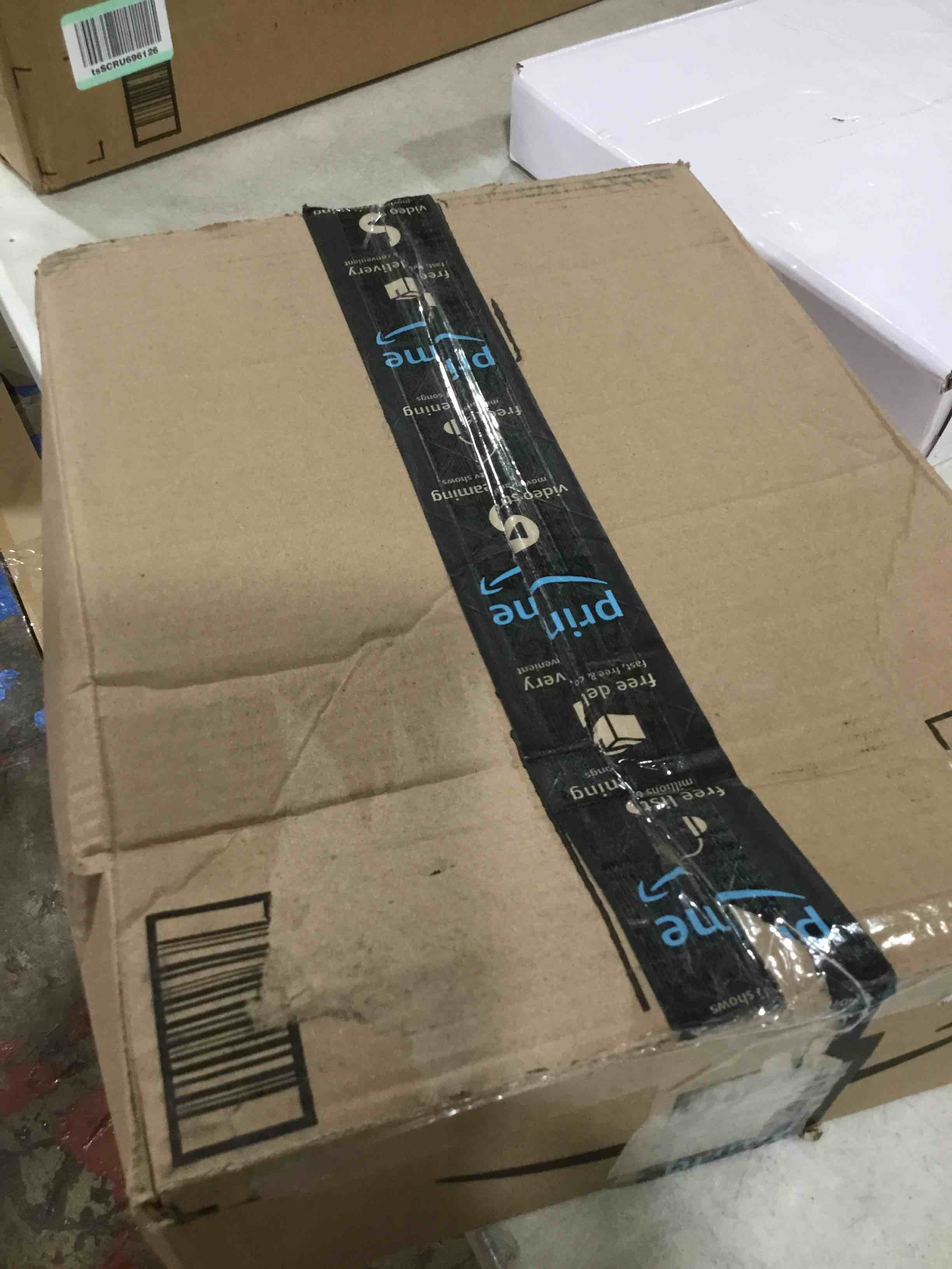 https://s3.amazonaws.com/lotting-images-prod/bidfta/BLU6387925_1714594476564.jpeg