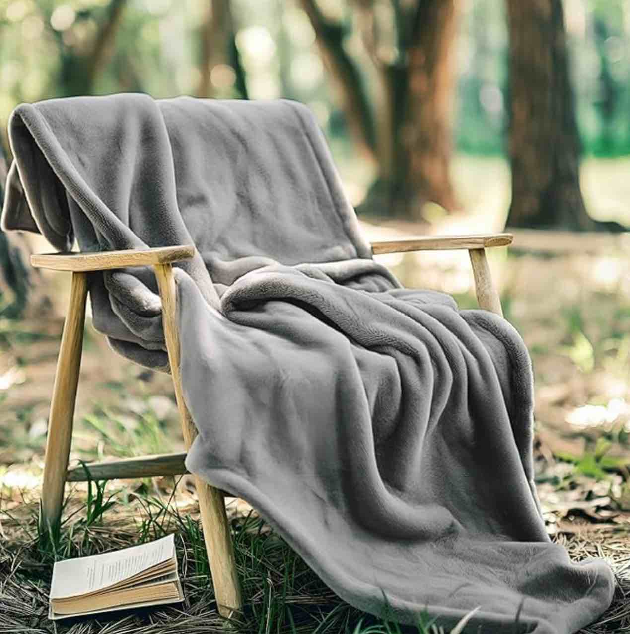 Bare Home Fleece Blanket - Twin/Twin Extra Long Blanket - Grey - Lightweight Blanket for Bed, Sofa, Couch, Camping, and Travel - Microplush - Ultra Soft Warm Blanket (Grey)