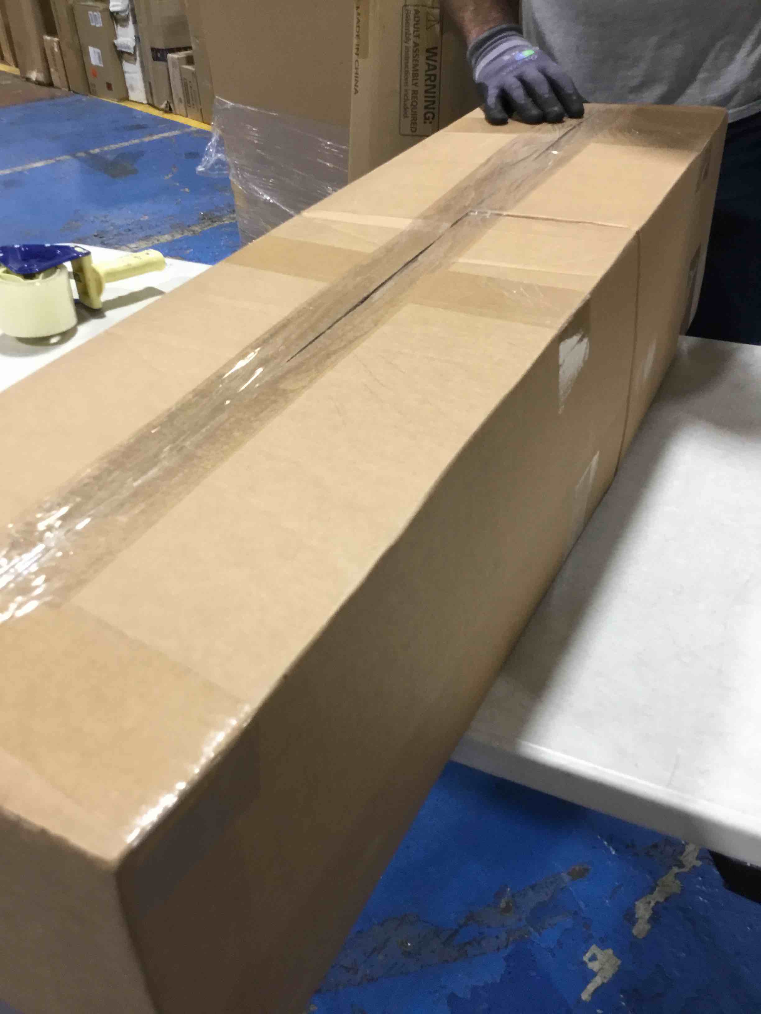 https://s3.amazonaws.com/lotting-images-prod/bidfta/BLU6388159_1715008756250.jpeg