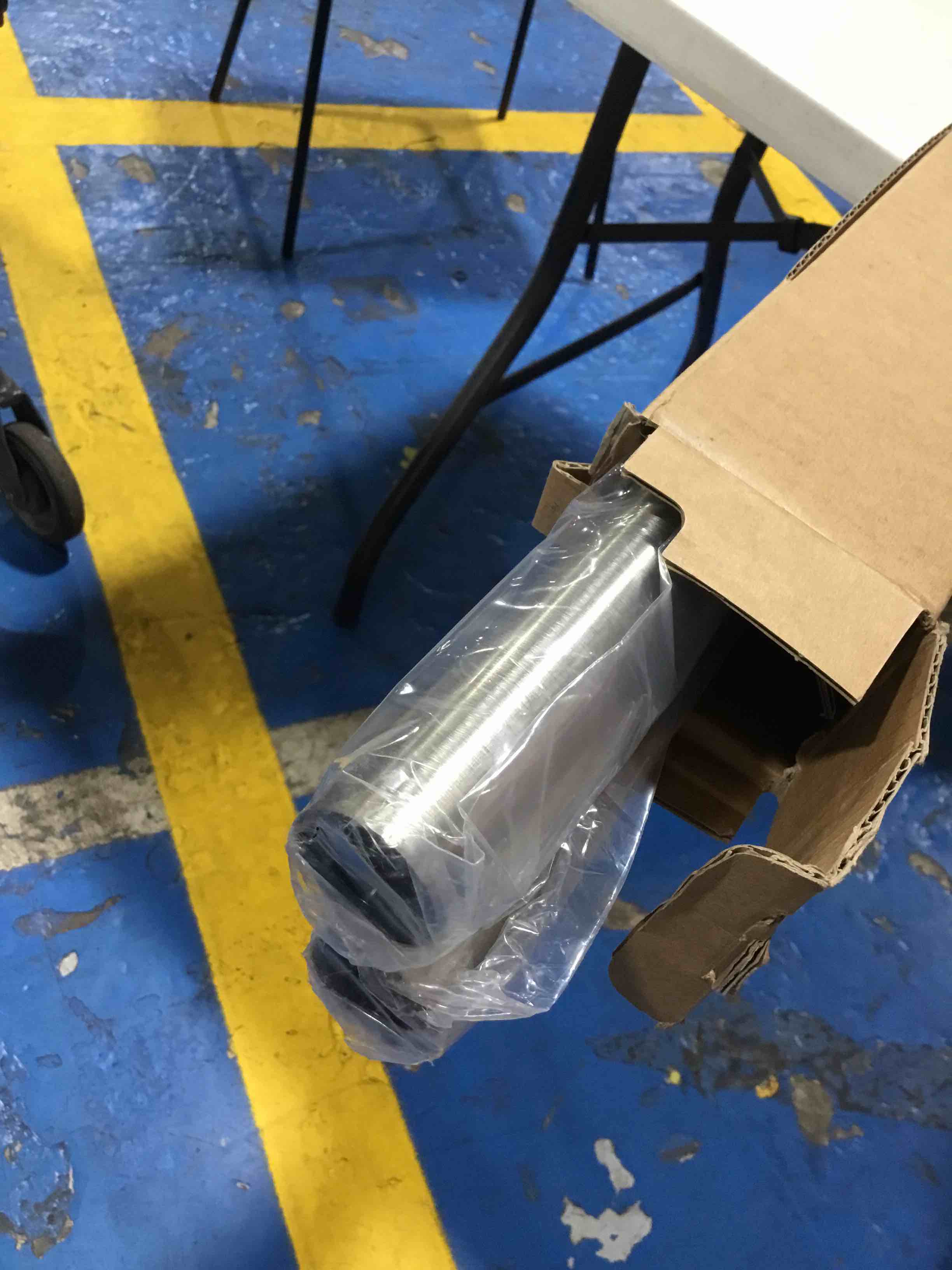 https://s3.amazonaws.com/lotting-images-prod/bidfta/BLU6388161_1715009087160.jpeg