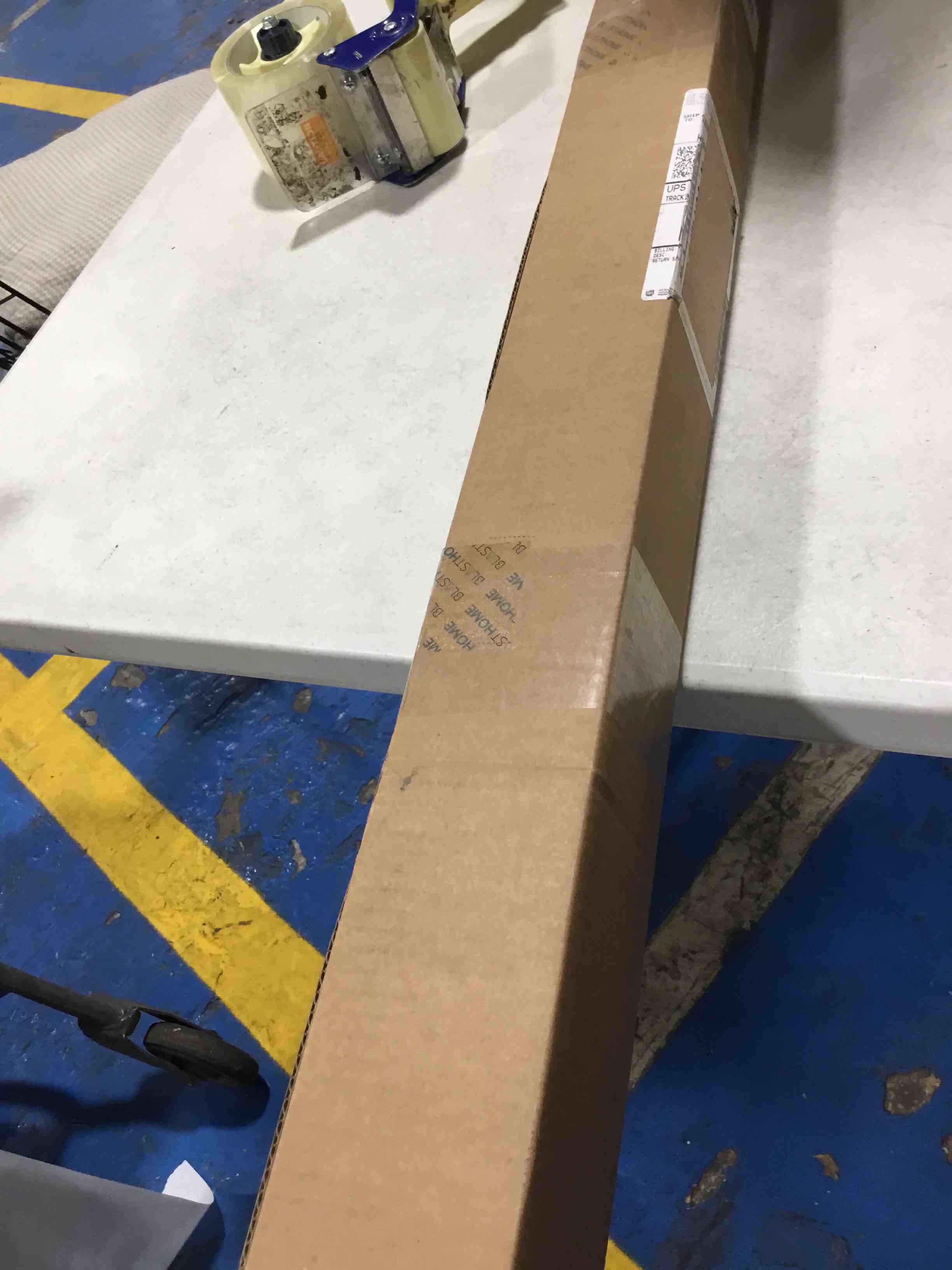https://s3.amazonaws.com/lotting-images-prod/bidfta/BLU6388161_1715009092583.jpeg