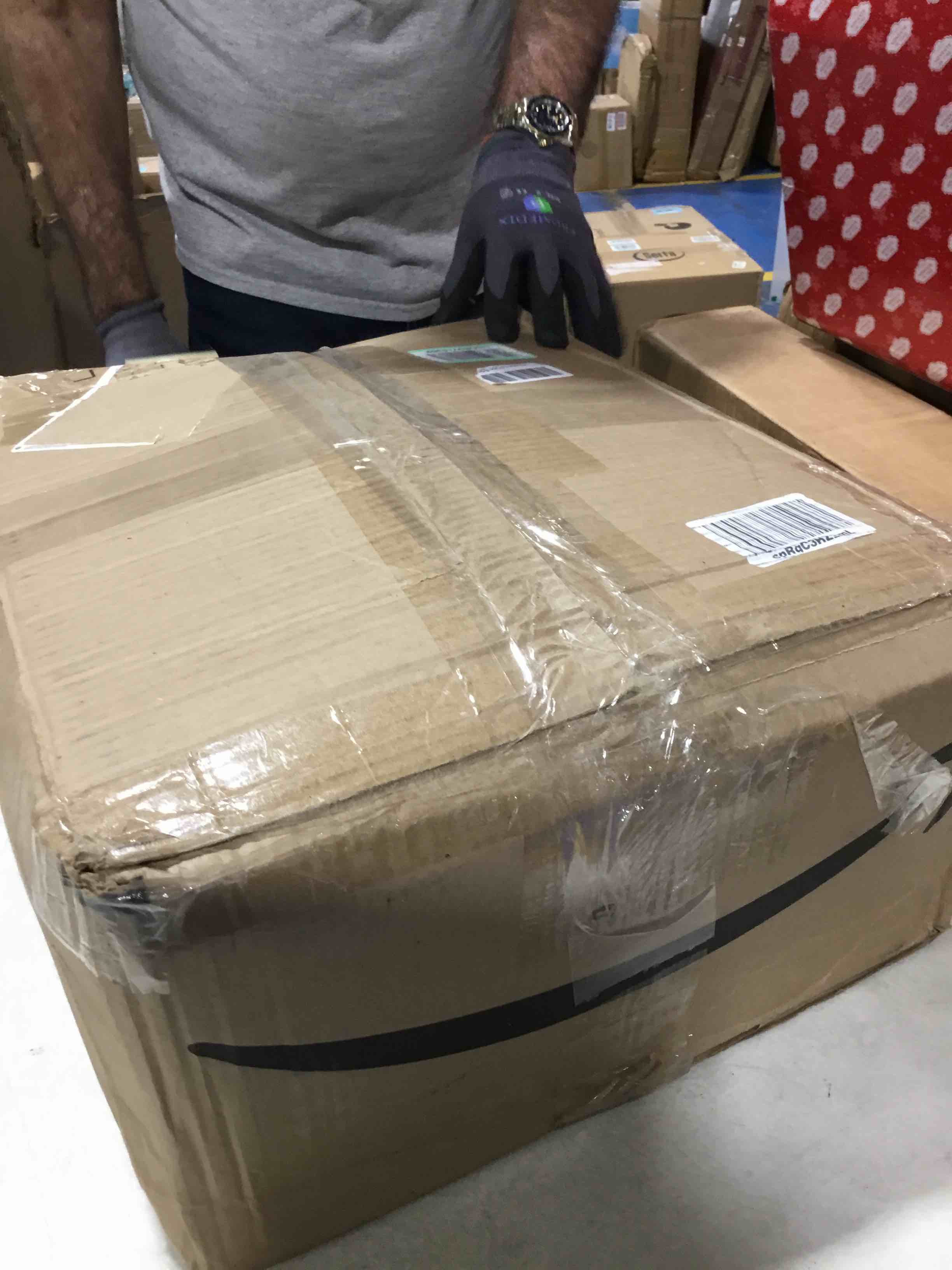 https://s3.amazonaws.com/lotting-images-prod/bidfta/BLU6388162_1715010255990.jpeg
