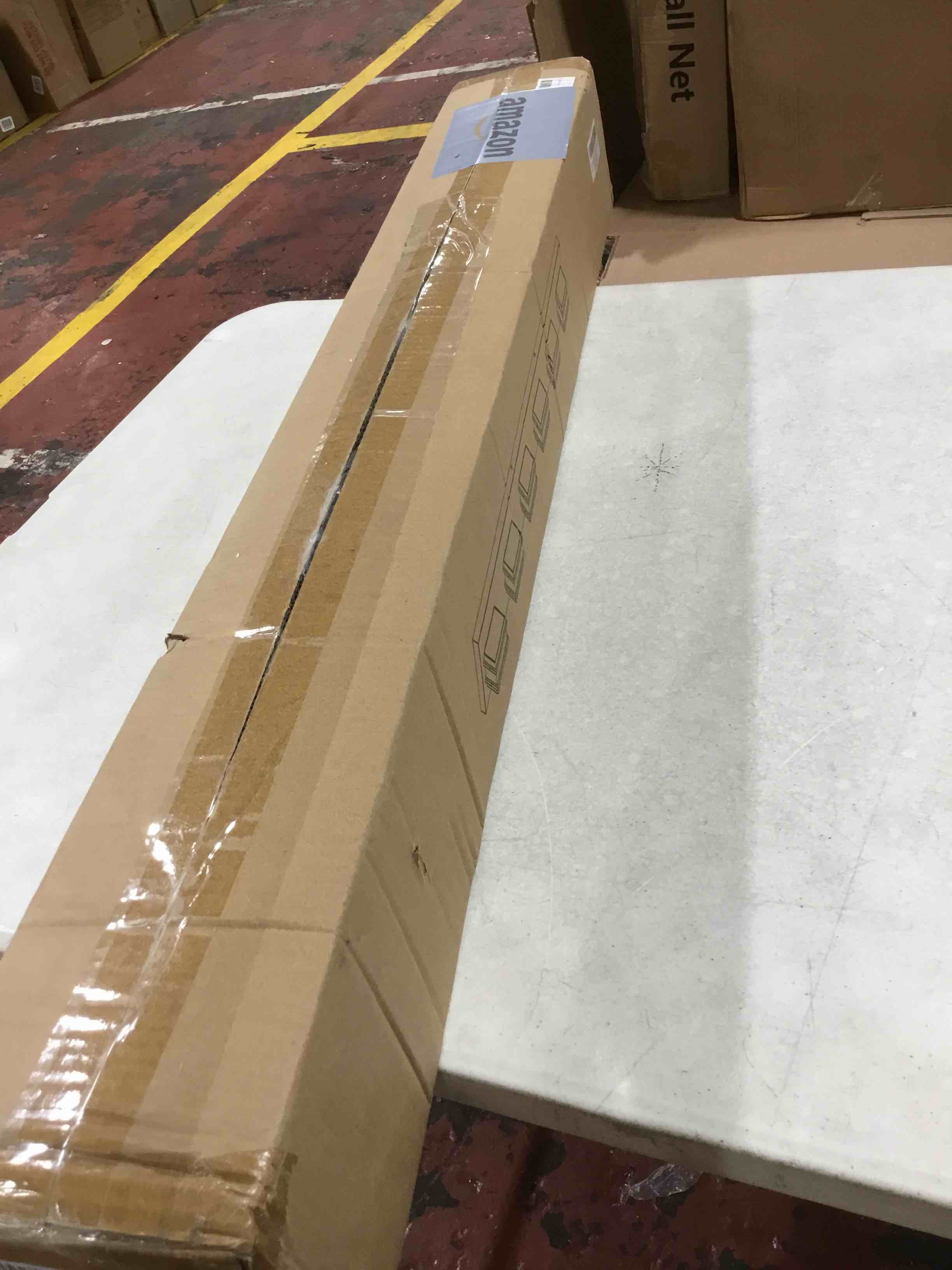 https://s3.amazonaws.com/lotting-images-prod/bidfta/BLU6388516_1715286413737.jpeg