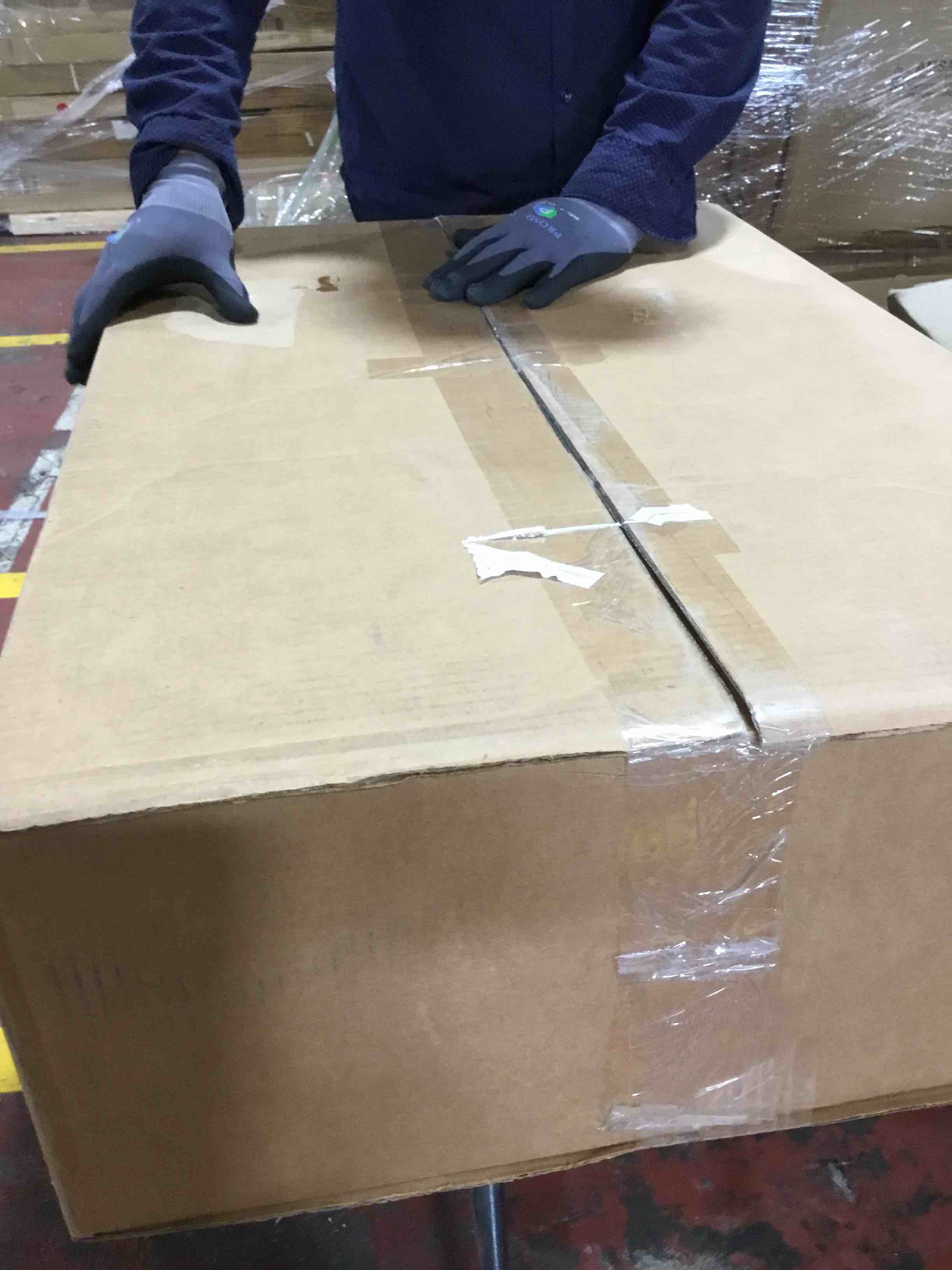 https://s3.amazonaws.com/lotting-images-prod/bidfta/BLU6388523_1715288567121.jpeg