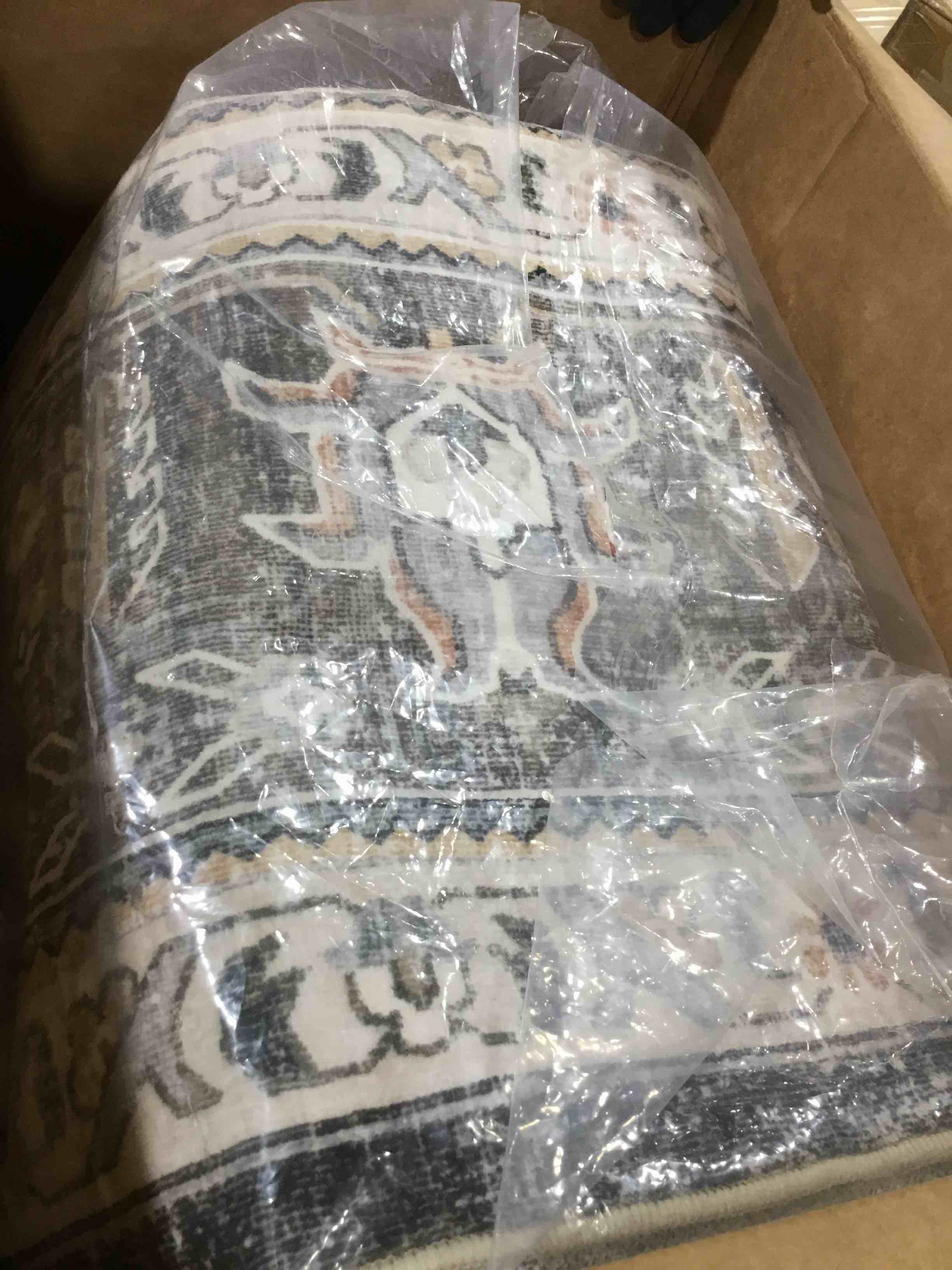 https://s3.amazonaws.com/lotting-images-prod/bidfta/BLU6388599_1715368822914.jpeg