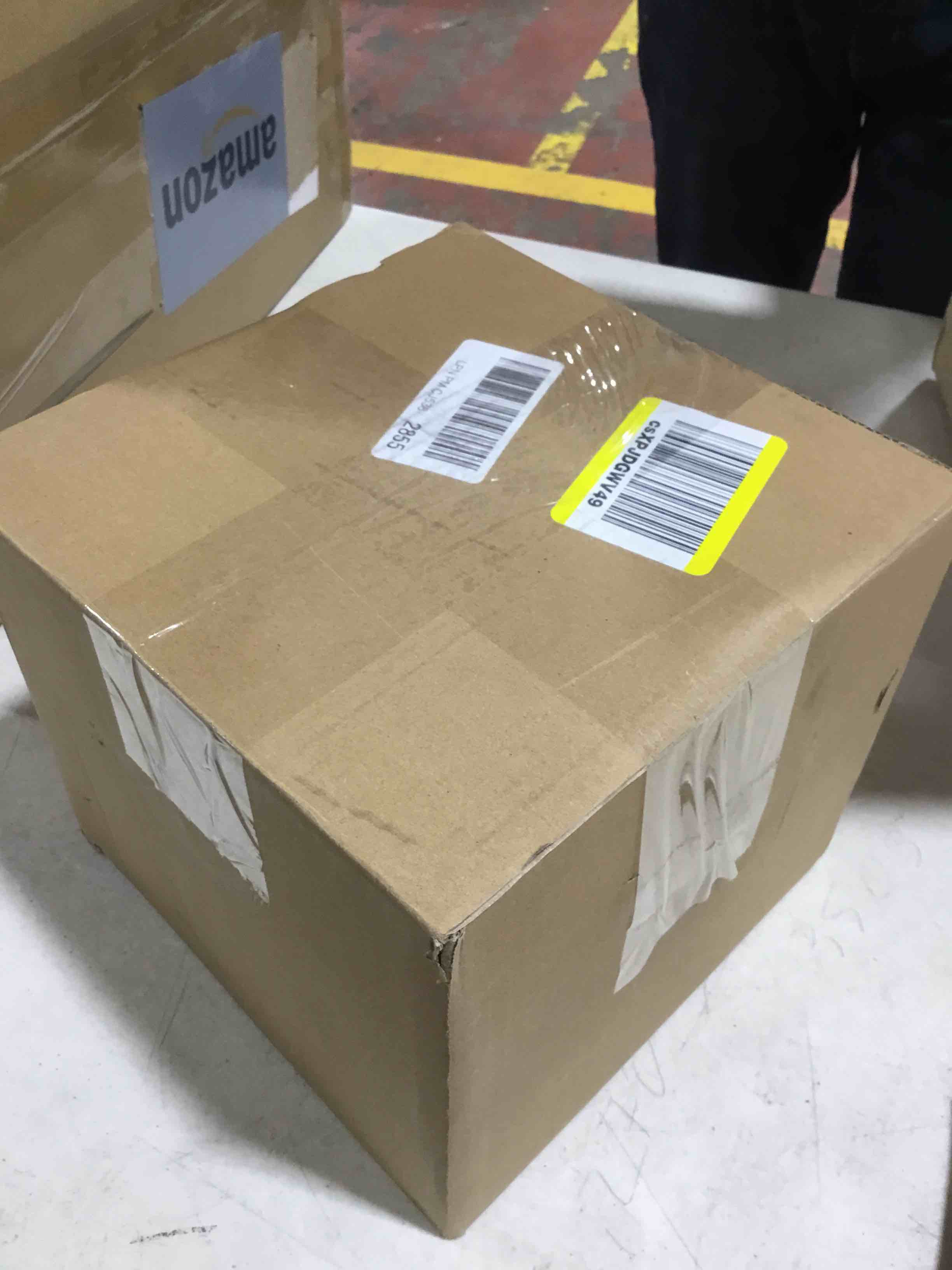 https://s3.amazonaws.com/lotting-images-prod/bidfta/BLU6388661_1715621060814.jpeg
