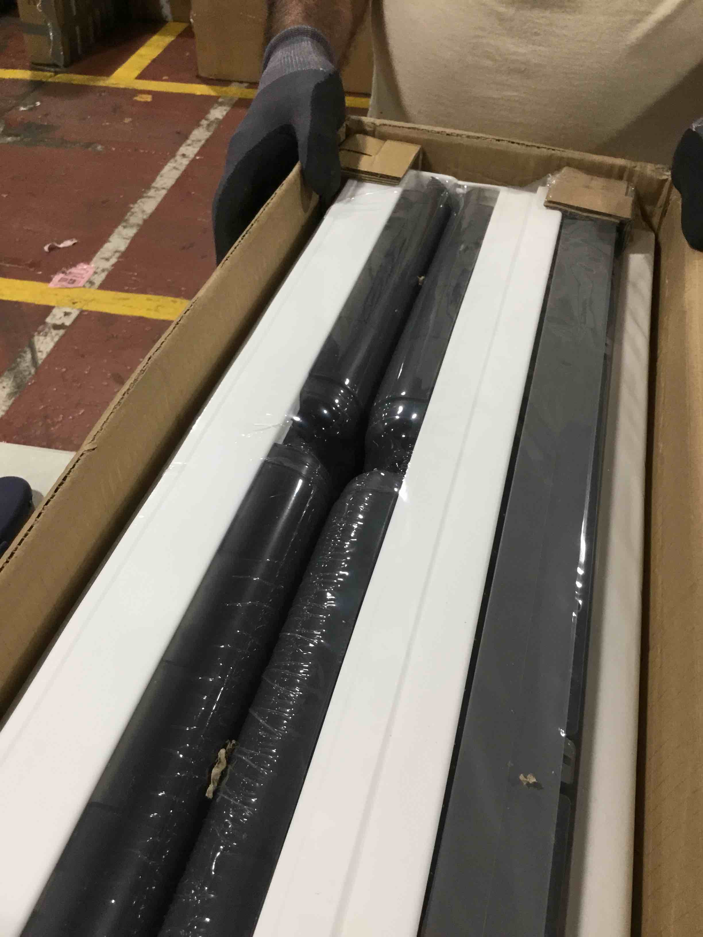 https://s3.amazonaws.com/lotting-images-prod/bidfta/BLU6388935_1716210656316.jpeg