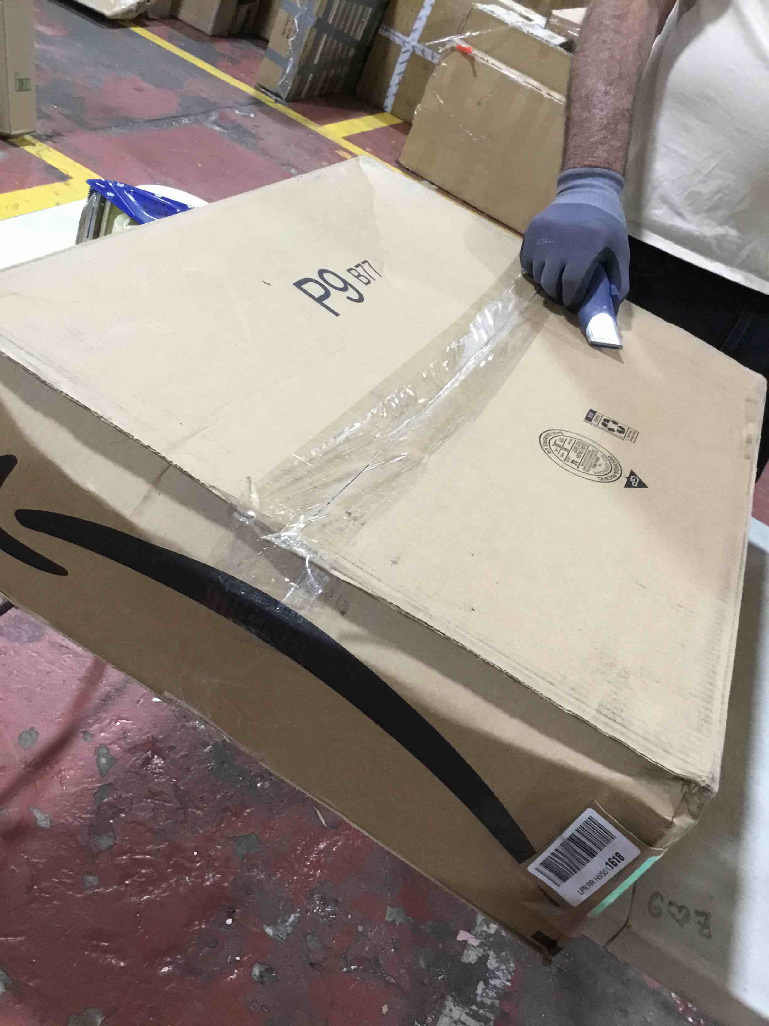 https://s3.amazonaws.com/lotting-images-prod/bidfta/BLU6388996_1716208013258.jpeg