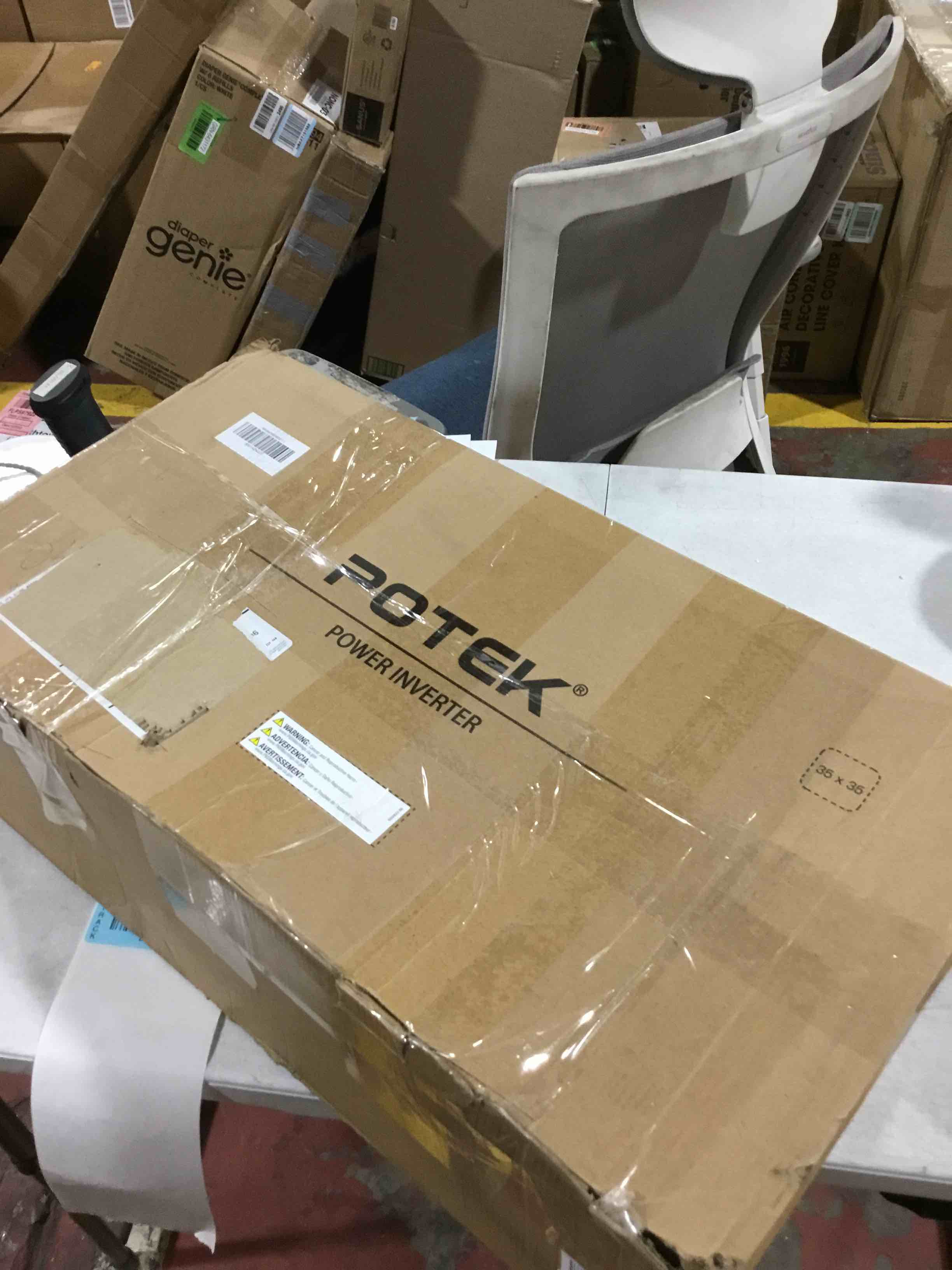 https://s3.amazonaws.com/lotting-images-prod/bidfta/BLU6389877_1718031356801.jpeg