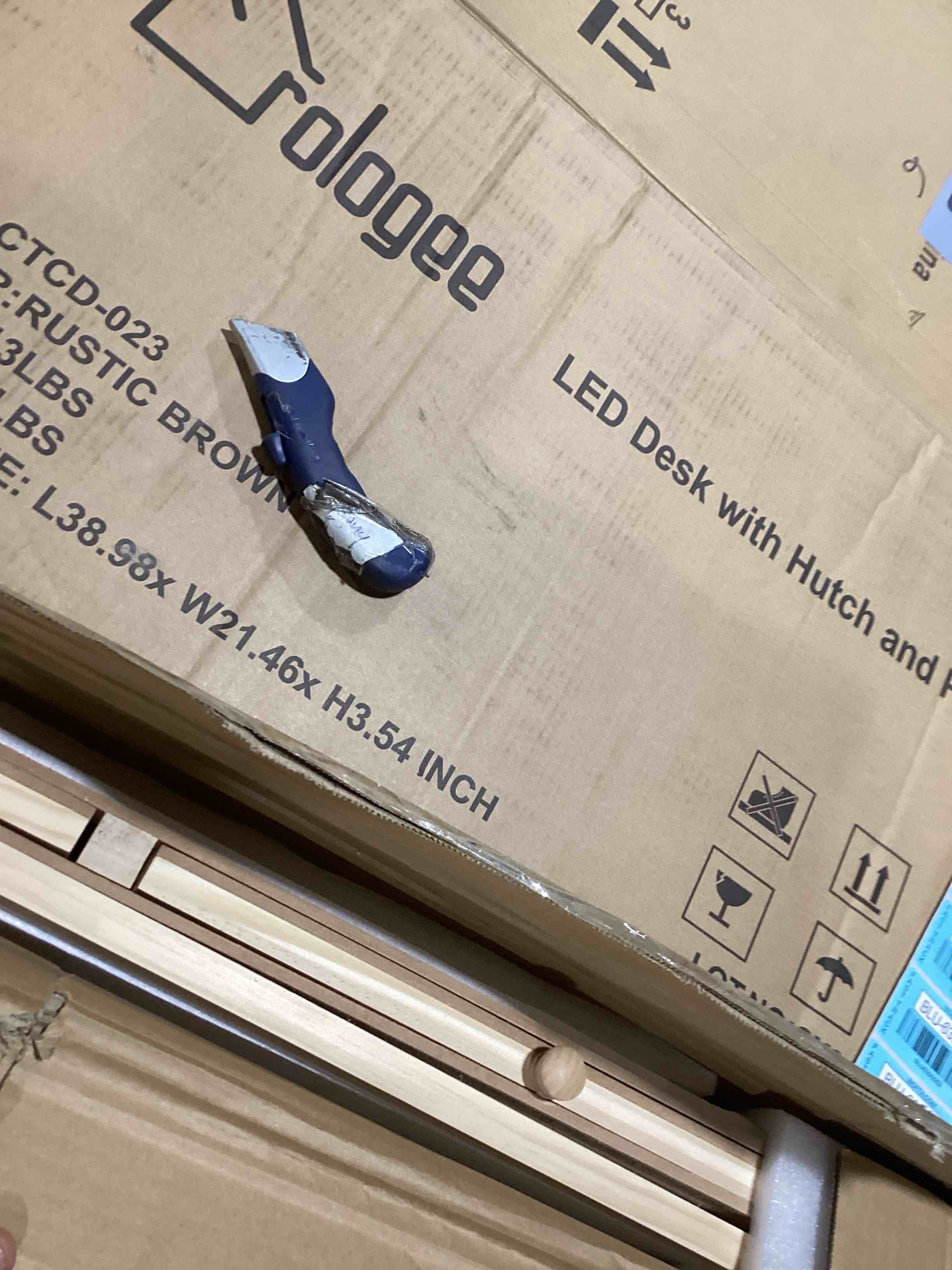 https://s3.amazonaws.com/lotting-images-prod/bidfta/BLU6390051_1718134925923.jpeg