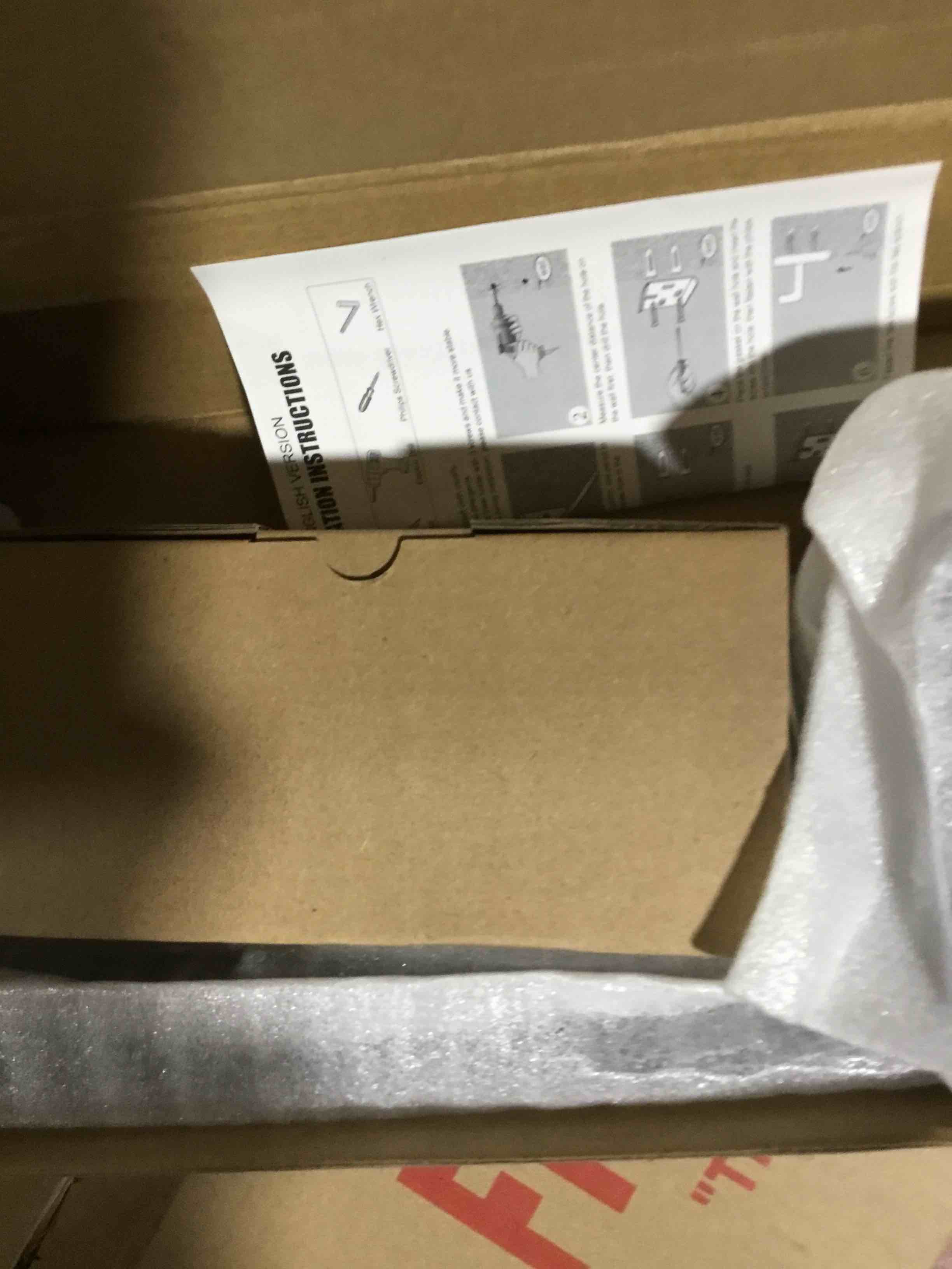 https://s3.amazonaws.com/lotting-images-prod/bidfta/BLU6391086_1714057398290.jpeg