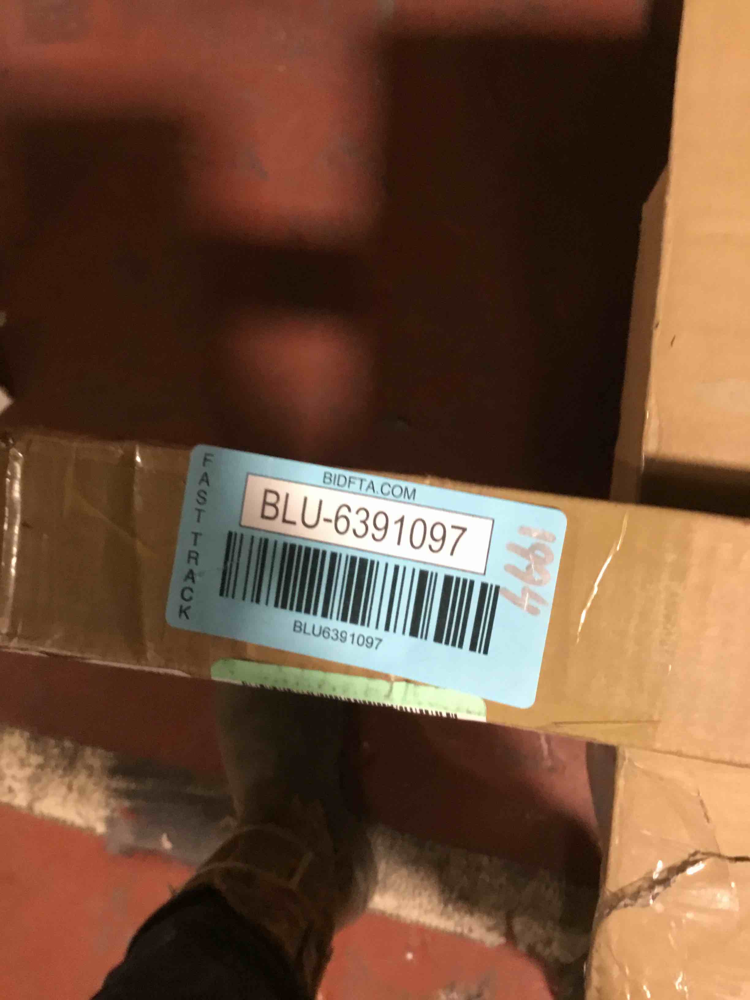https://s3.amazonaws.com/lotting-images-prod/bidfta/BLU6391097_1714058350126.jpeg