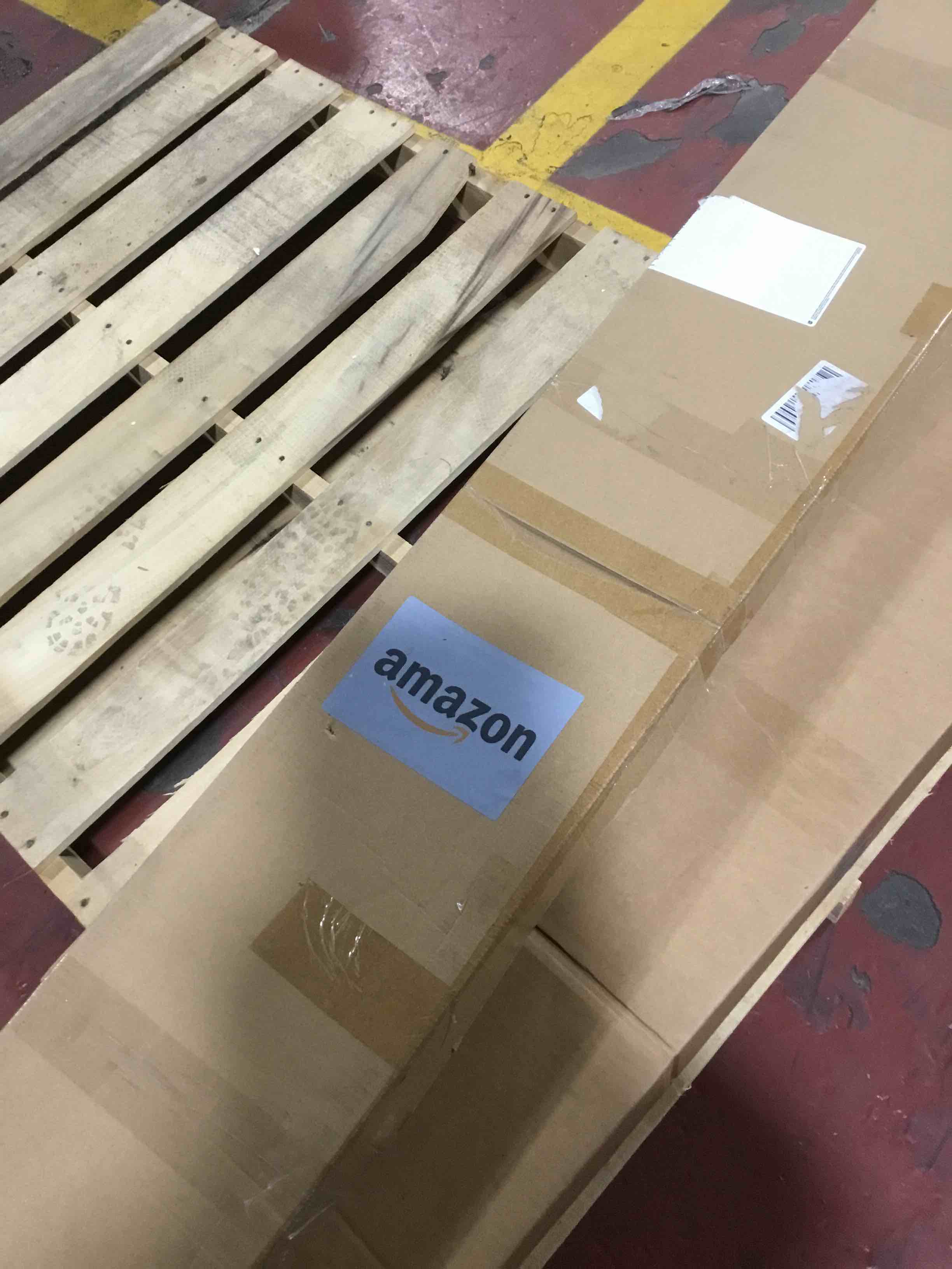 https://s3.amazonaws.com/lotting-images-prod/bidfta/BLU6391642_1715890483919.jpeg