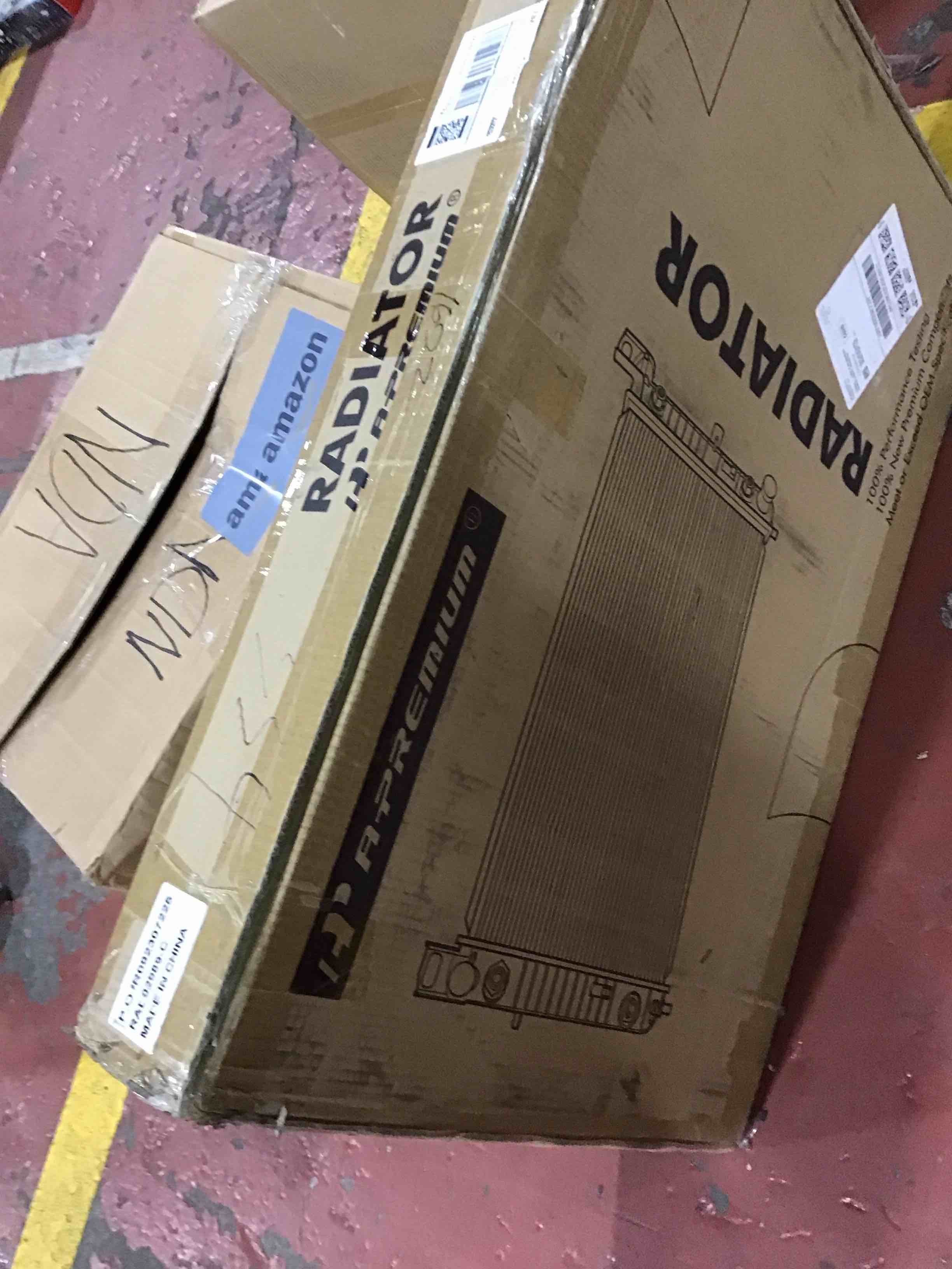 https://s3.amazonaws.com/lotting-images-prod/bidfta/BLU6391686_1716386570709.jpeg
