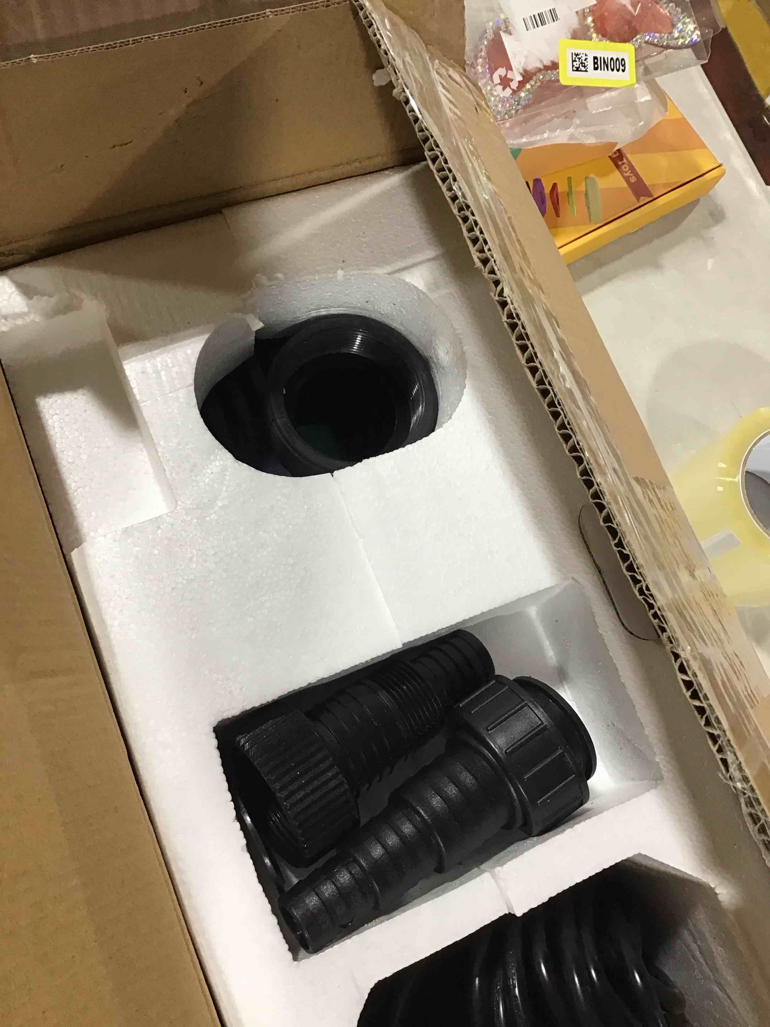https://s3.amazonaws.com/lotting-images-prod/bidfta/BLU6391721_1717243932190.jpeg