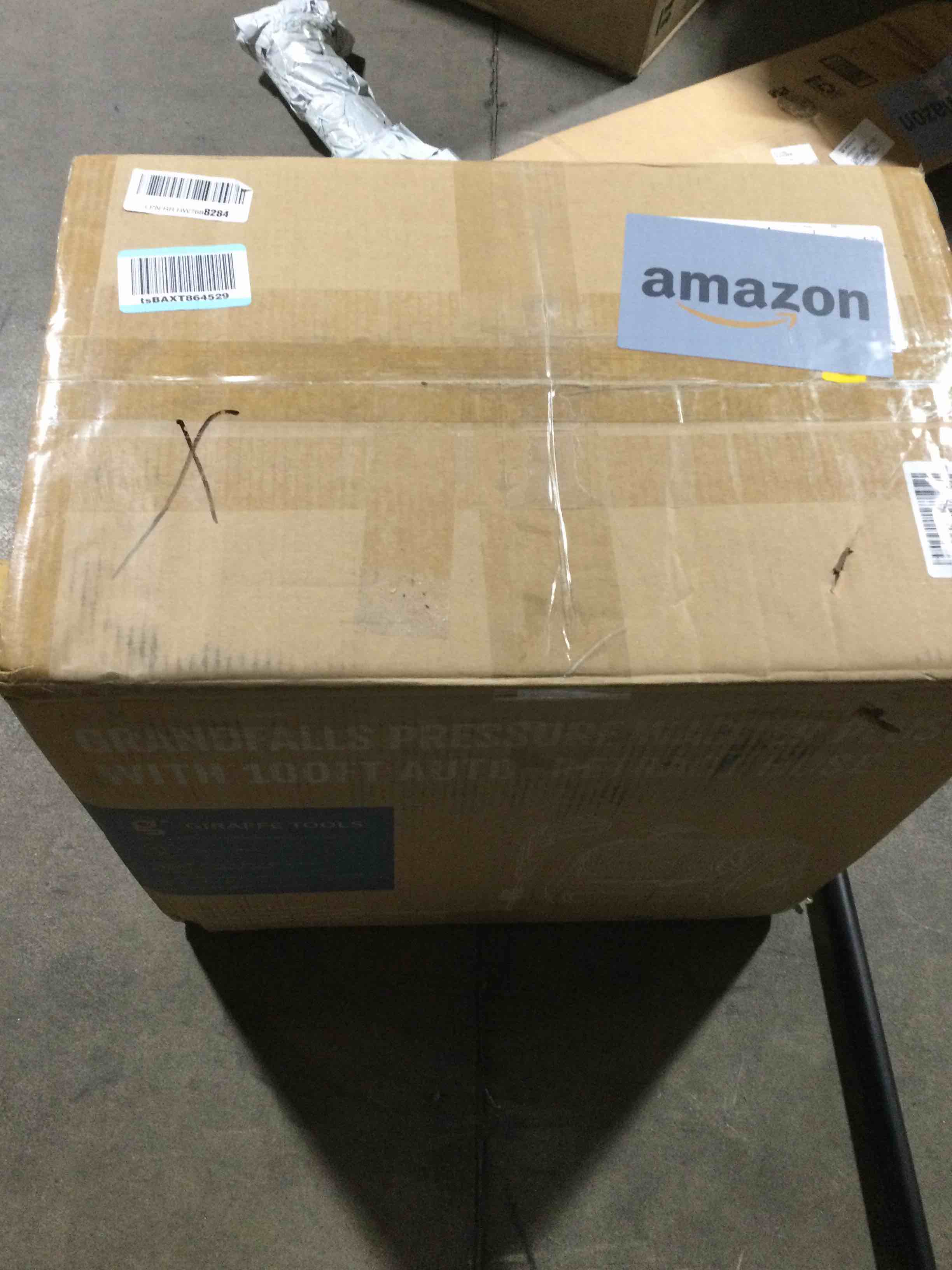 https://s3.amazonaws.com/lotting-images-prod/bidfta/BLU6391945_1718055123409.jpeg
