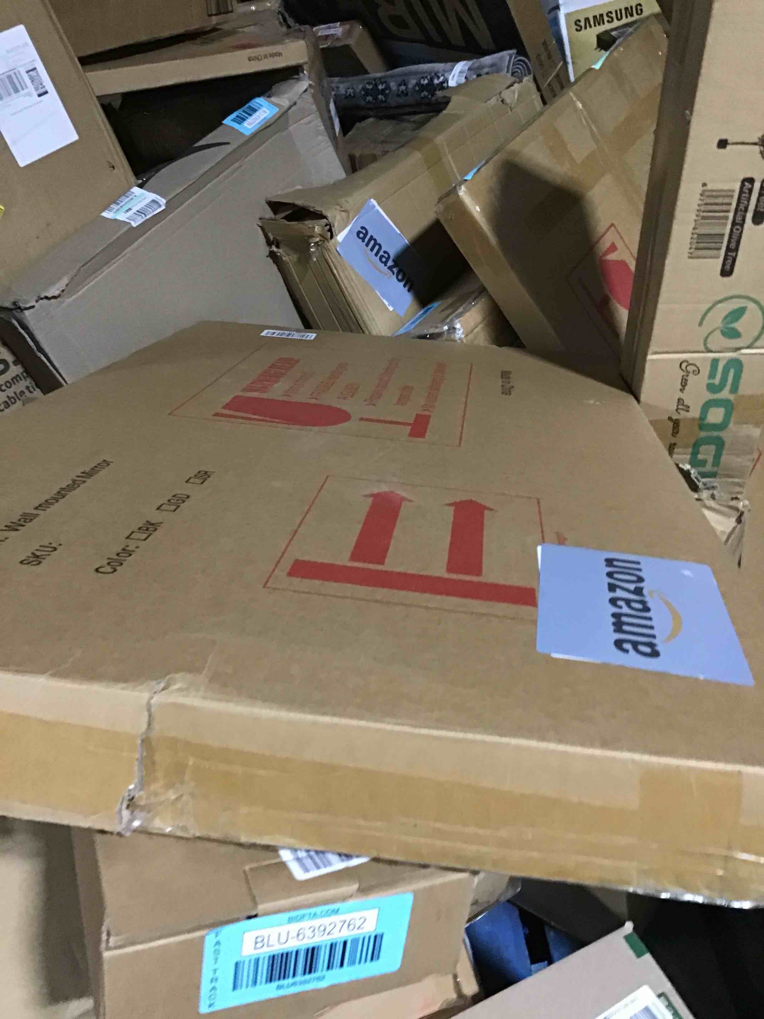 https://s3.amazonaws.com/lotting-images-prod/bidfta/BLU6392739_1719501267667.jpeg