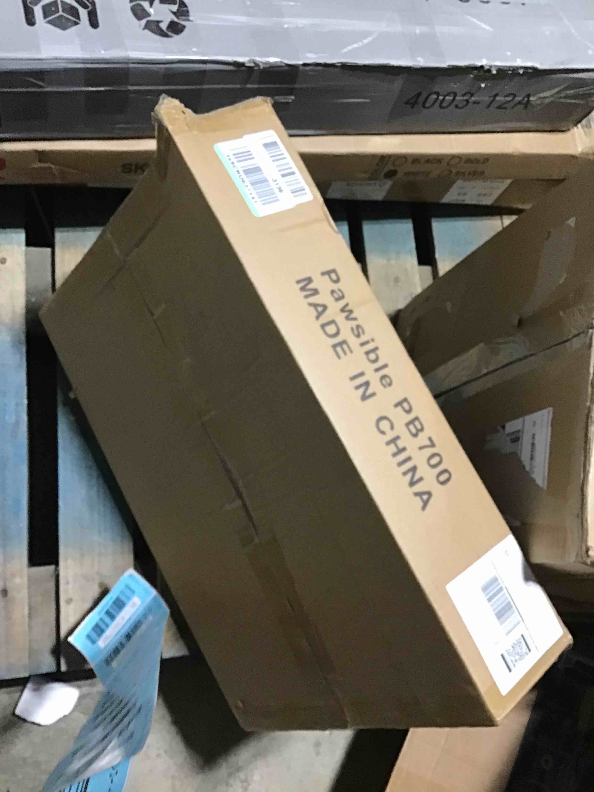 https://s3.amazonaws.com/lotting-images-prod/bidfta/BLU6392806_1719518213509.jpeg