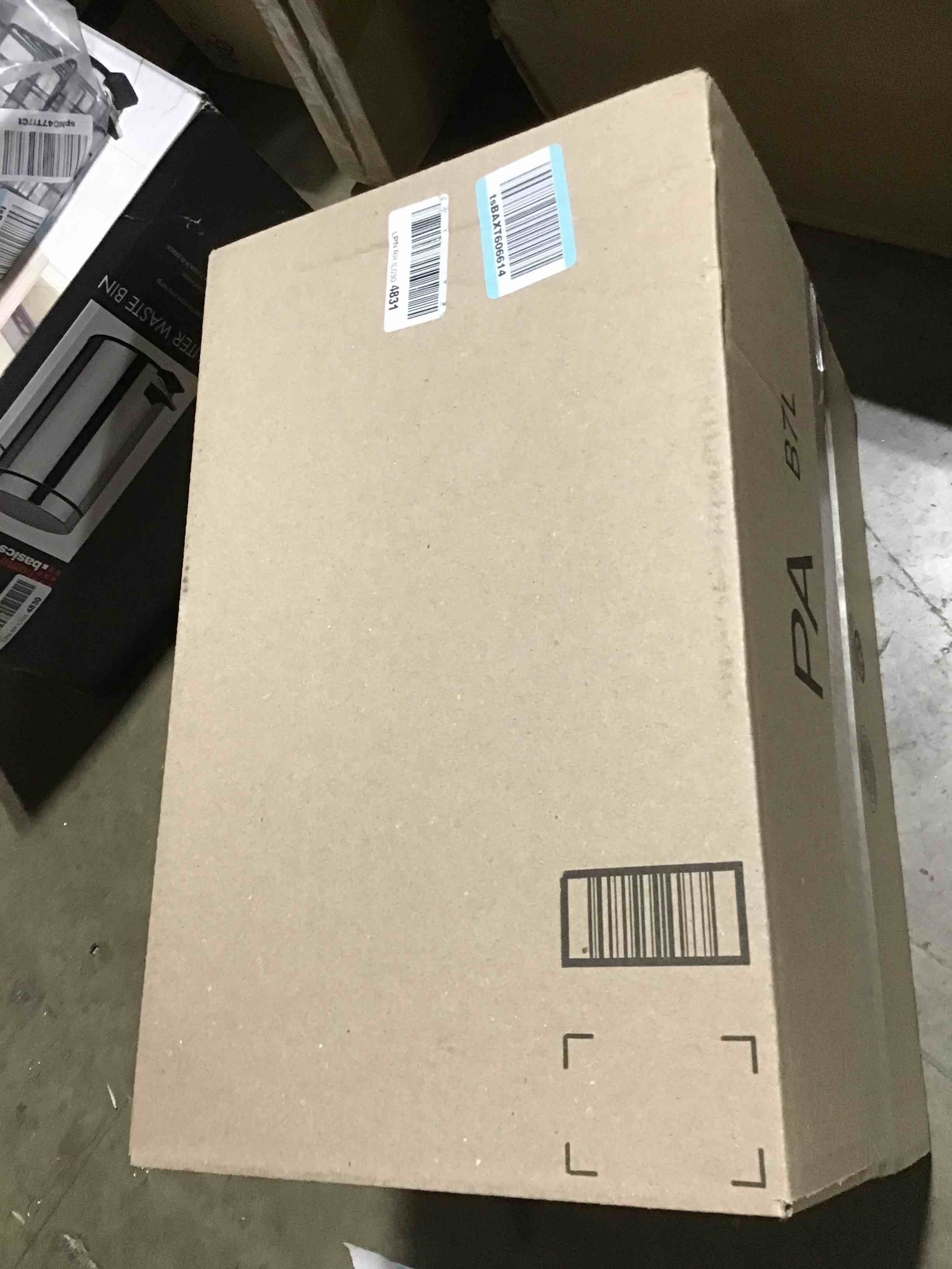 https://s3.amazonaws.com/lotting-images-prod/bidfta/BLU6392969_1719841319936.jpeg