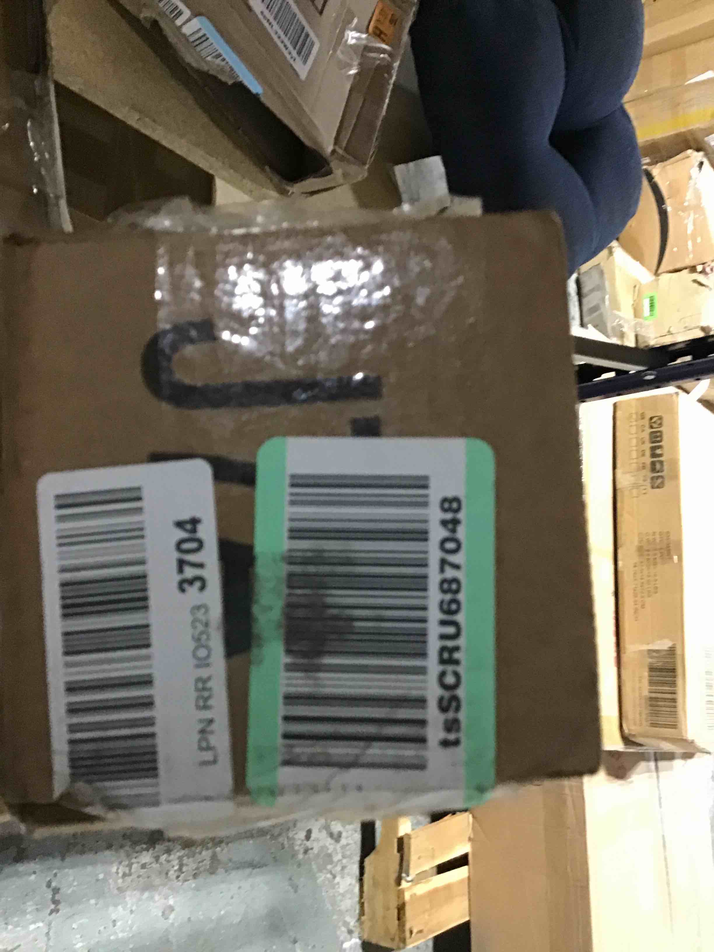 https://s3.amazonaws.com/lotting-images-prod/bidfta/BLU6393205_1722463542058.jpeg