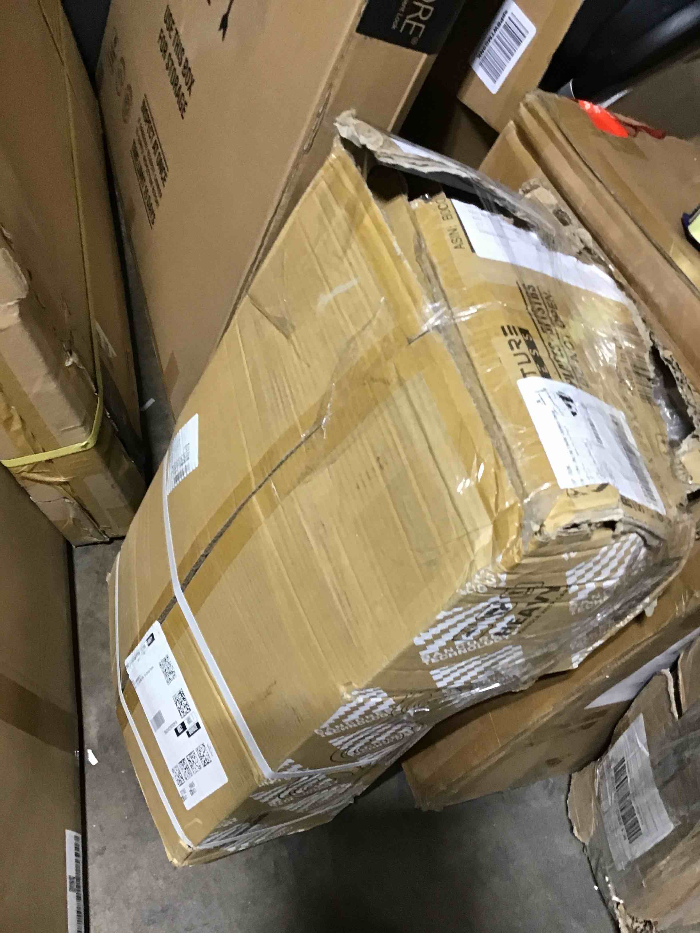 https://s3.amazonaws.com/lotting-images-prod/bidfta/BLU6393326_1721155186073.jpeg