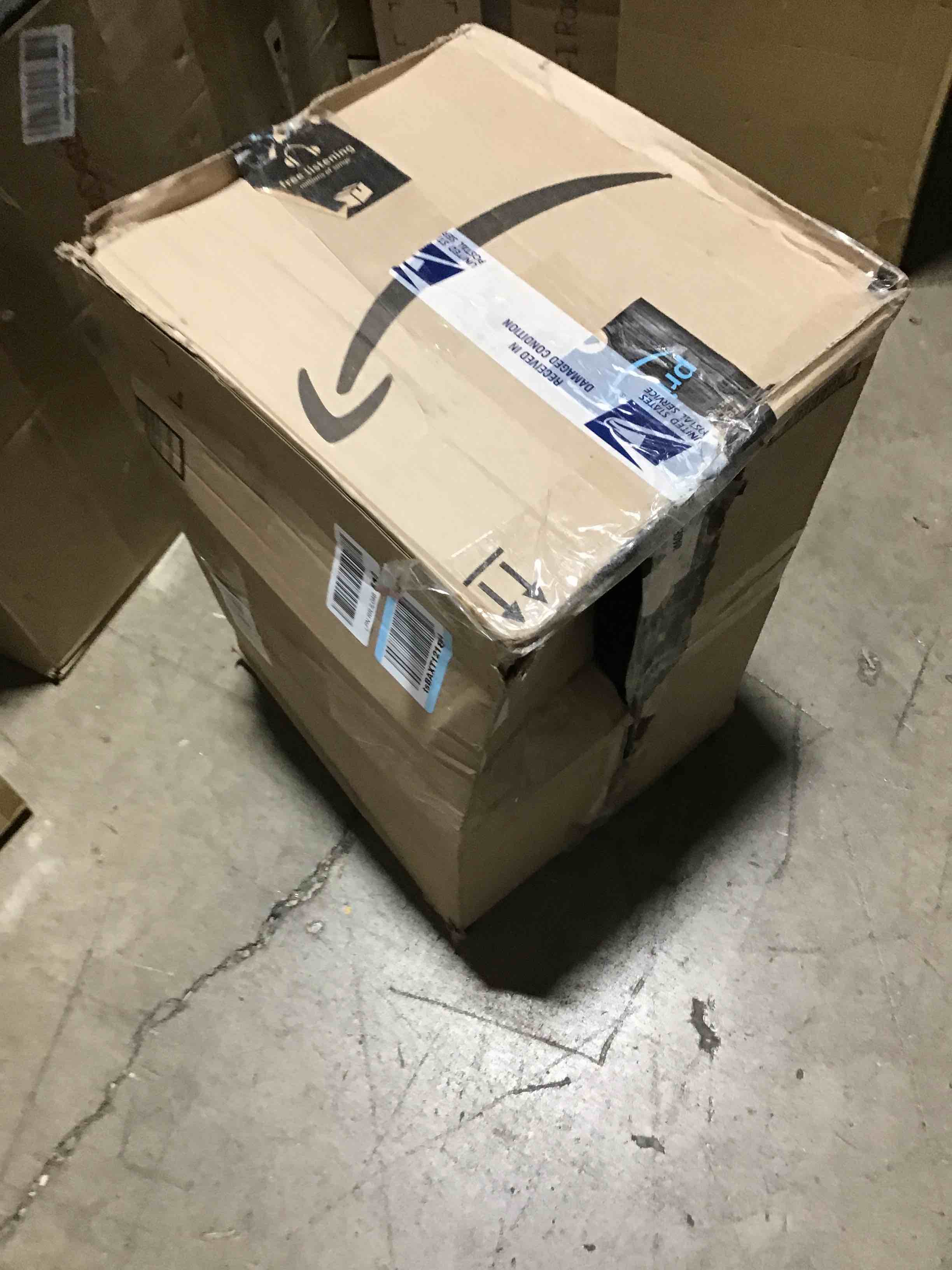 https://s3.amazonaws.com/lotting-images-prod/bidfta/BLU6395198_1719591851161.jpeg