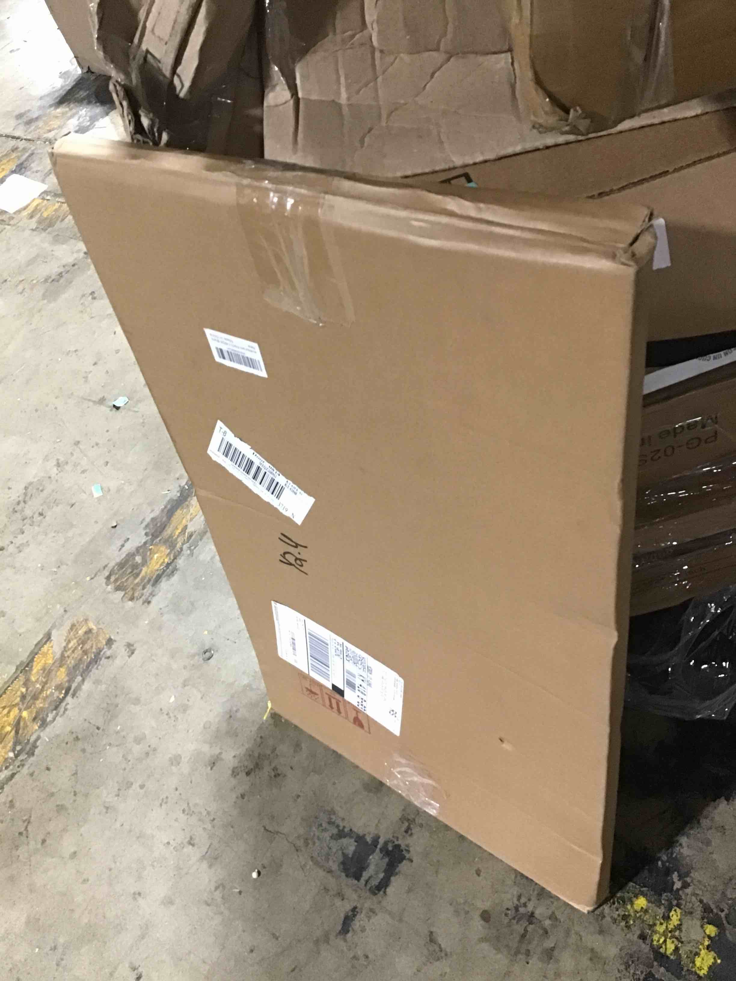 https://s3.amazonaws.com/lotting-images-prod/bidfta/BLU6395340_1719932662737.jpeg