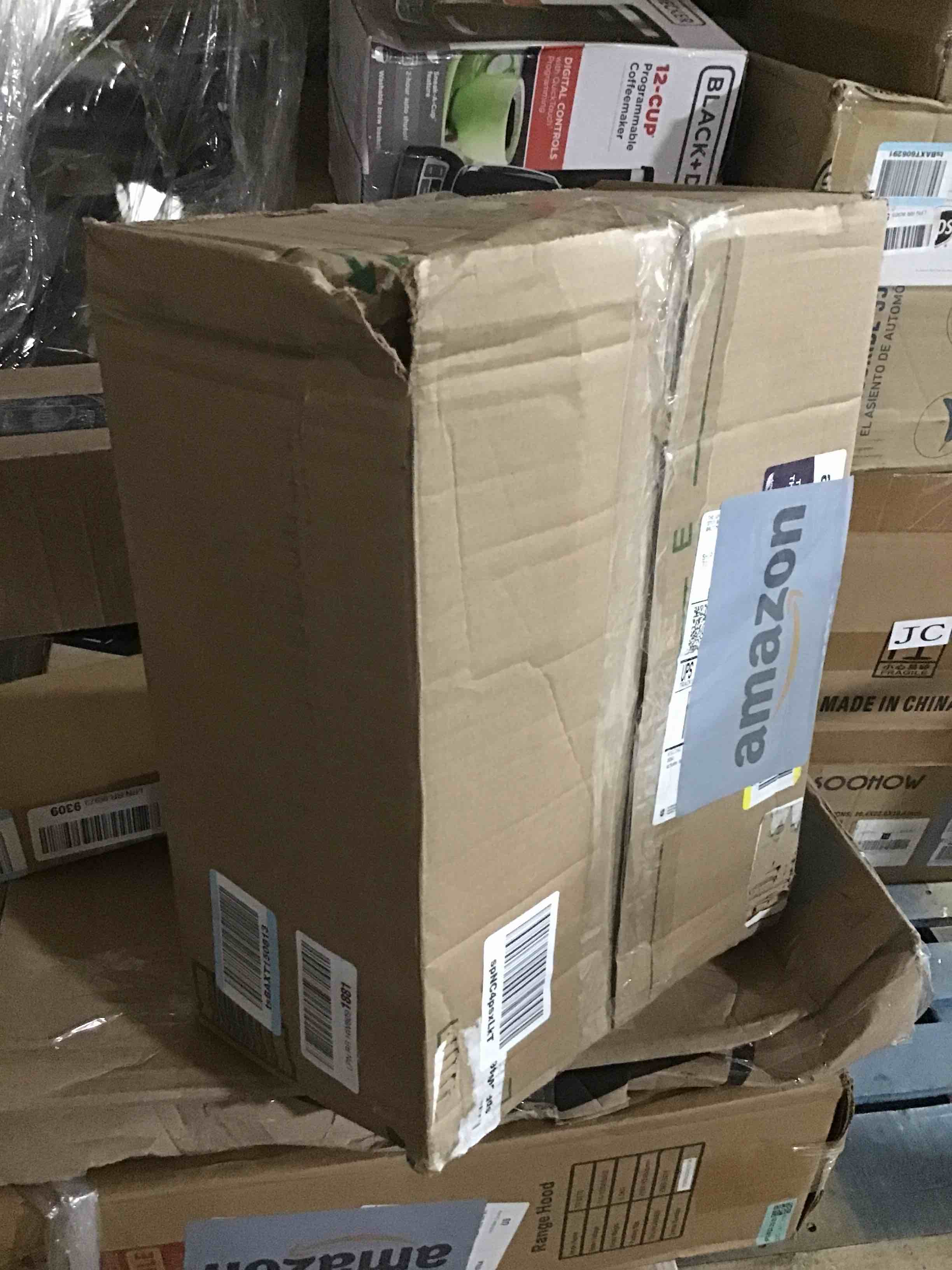 https://s3.amazonaws.com/lotting-images-prod/bidfta/BLU6395418_1720030089524.jpeg