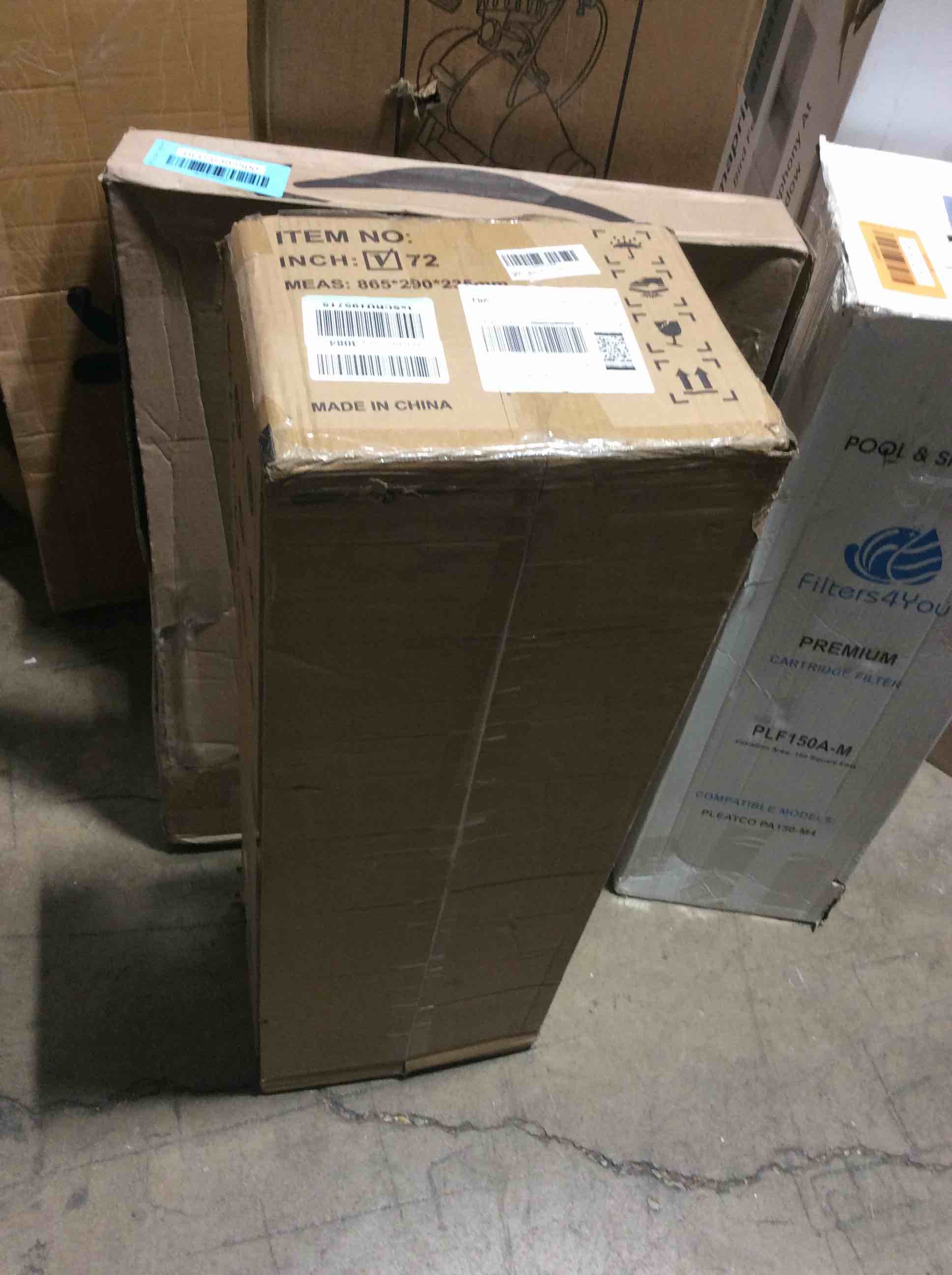 https://s3.amazonaws.com/lotting-images-prod/bidfta/BLU6395502_1720446838235.jpeg