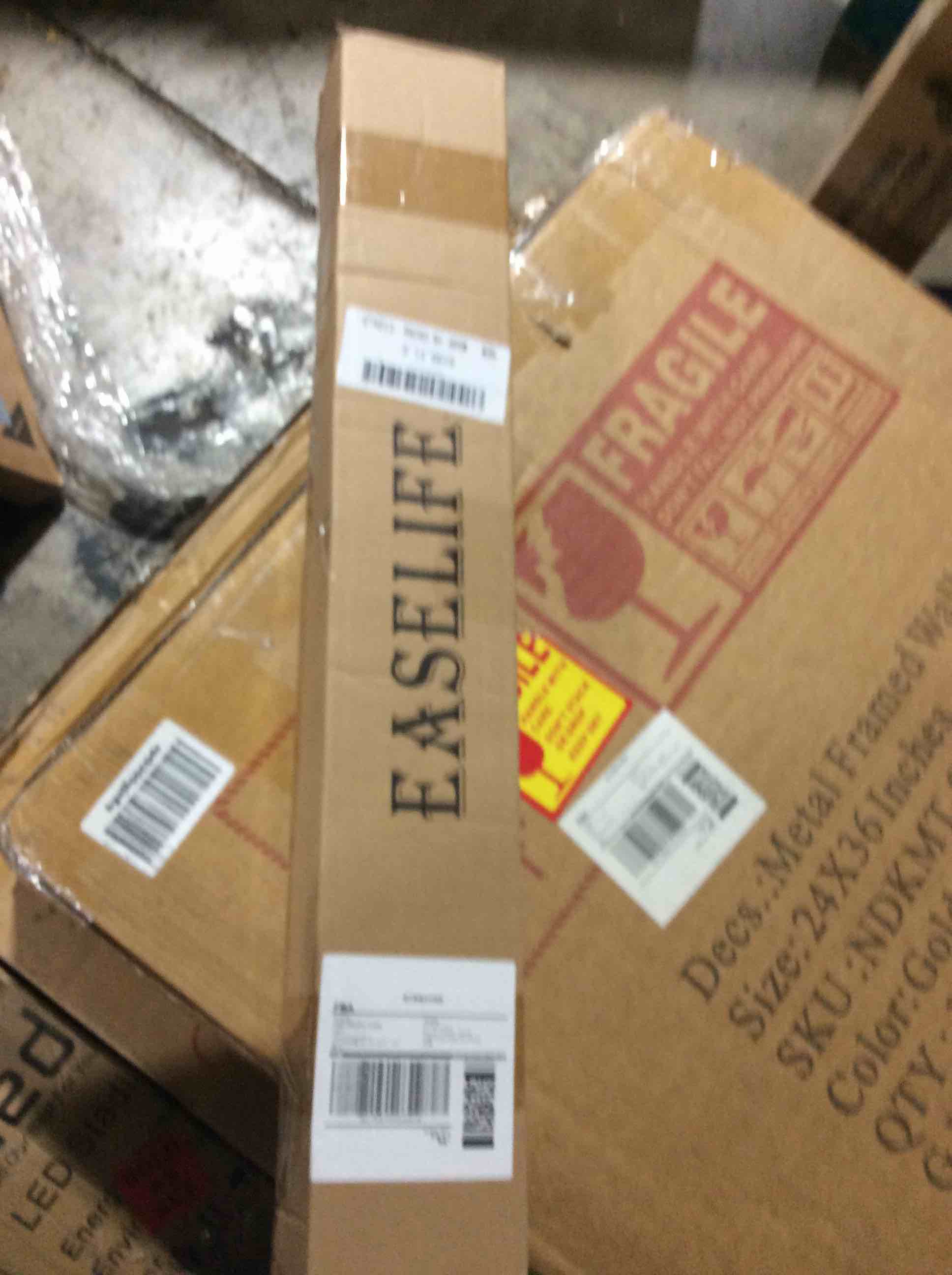https://s3.amazonaws.com/lotting-images-prod/bidfta/BLU6395540_1720456599577.jpeg