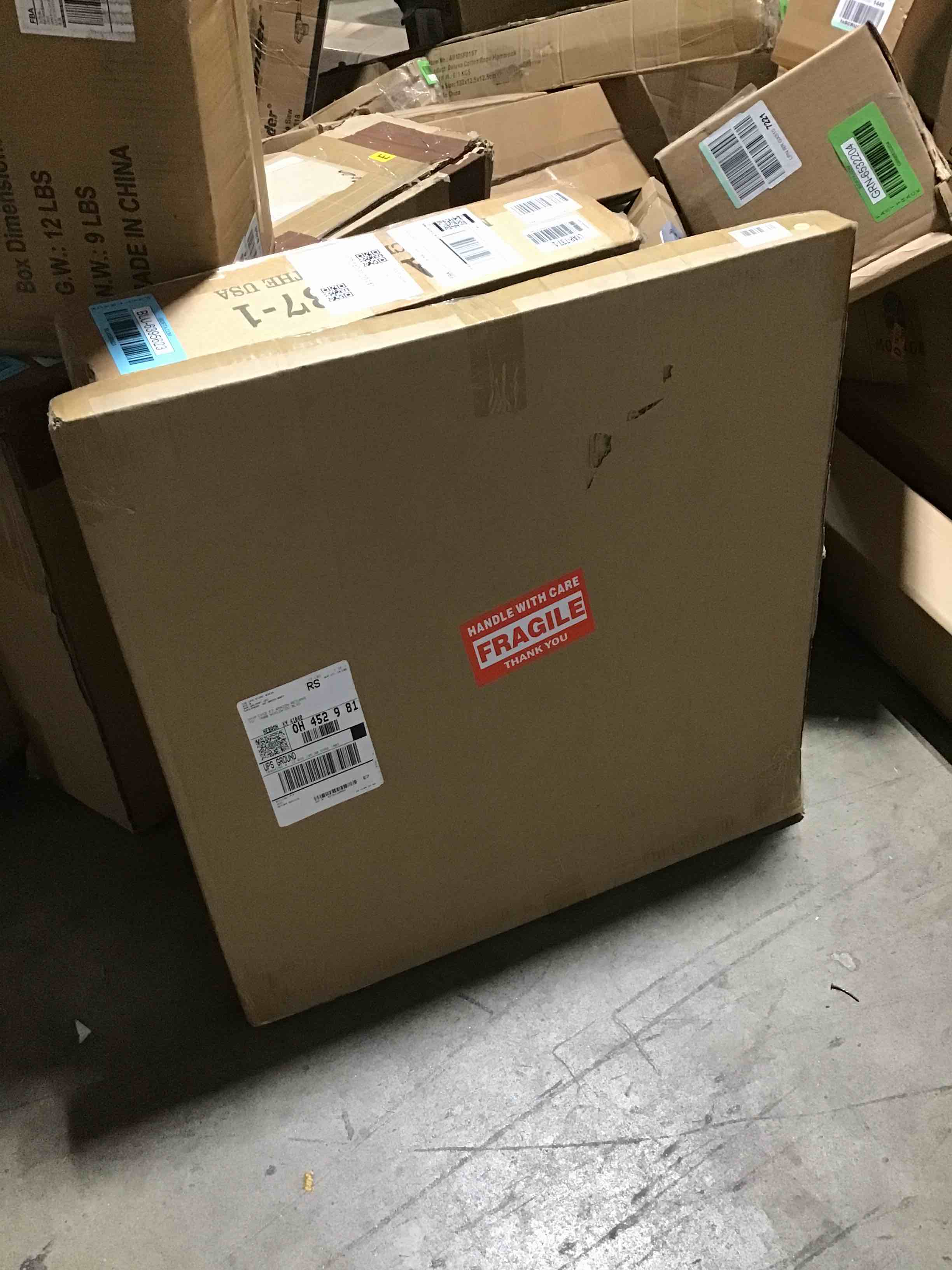 https://s3.amazonaws.com/lotting-images-prod/bidfta/BLU6395625_1720541357823.jpeg