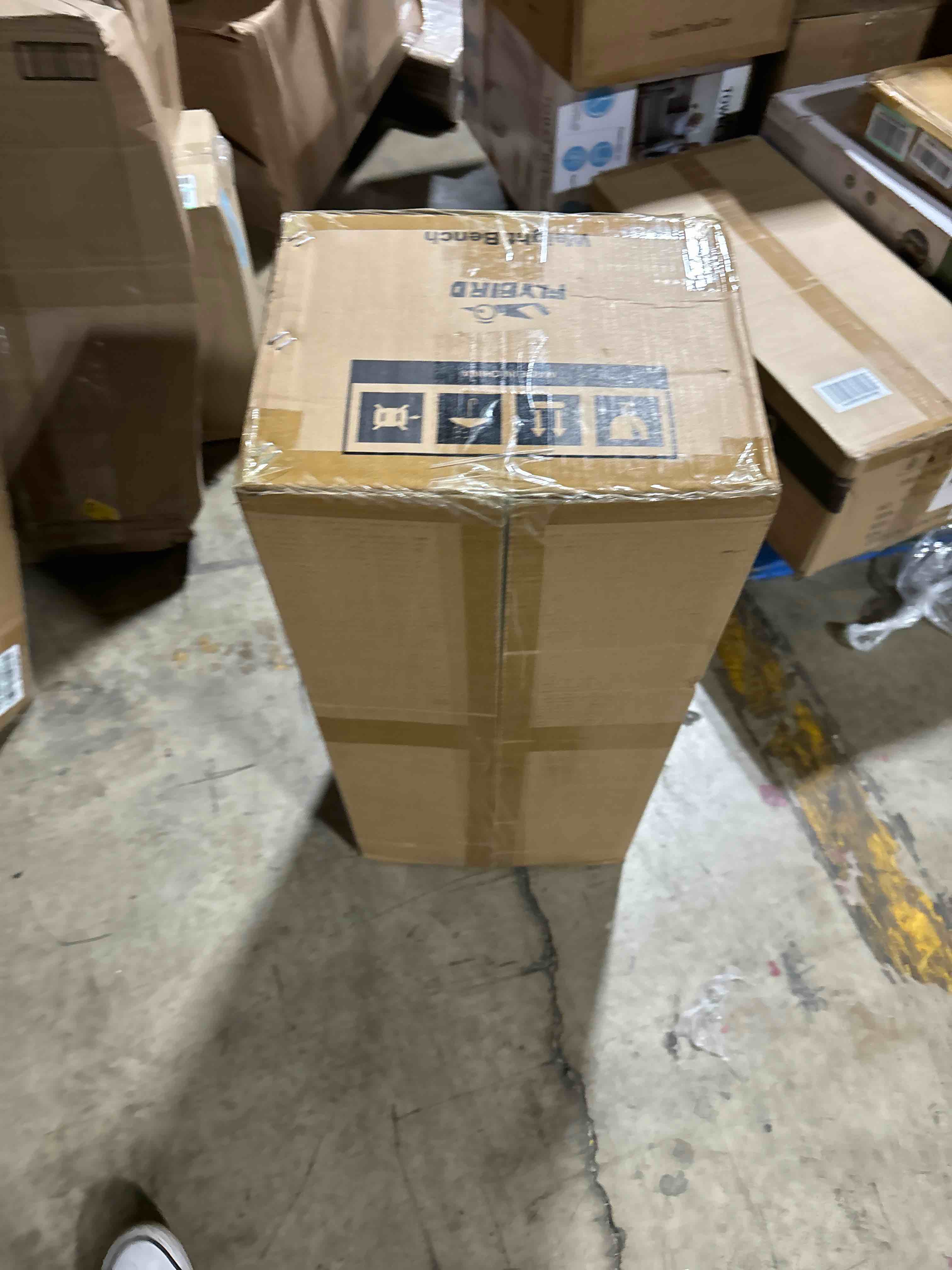 https://s3.amazonaws.com/lotting-images-prod/bidfta/BLU6396254_1721303104633.jpeg