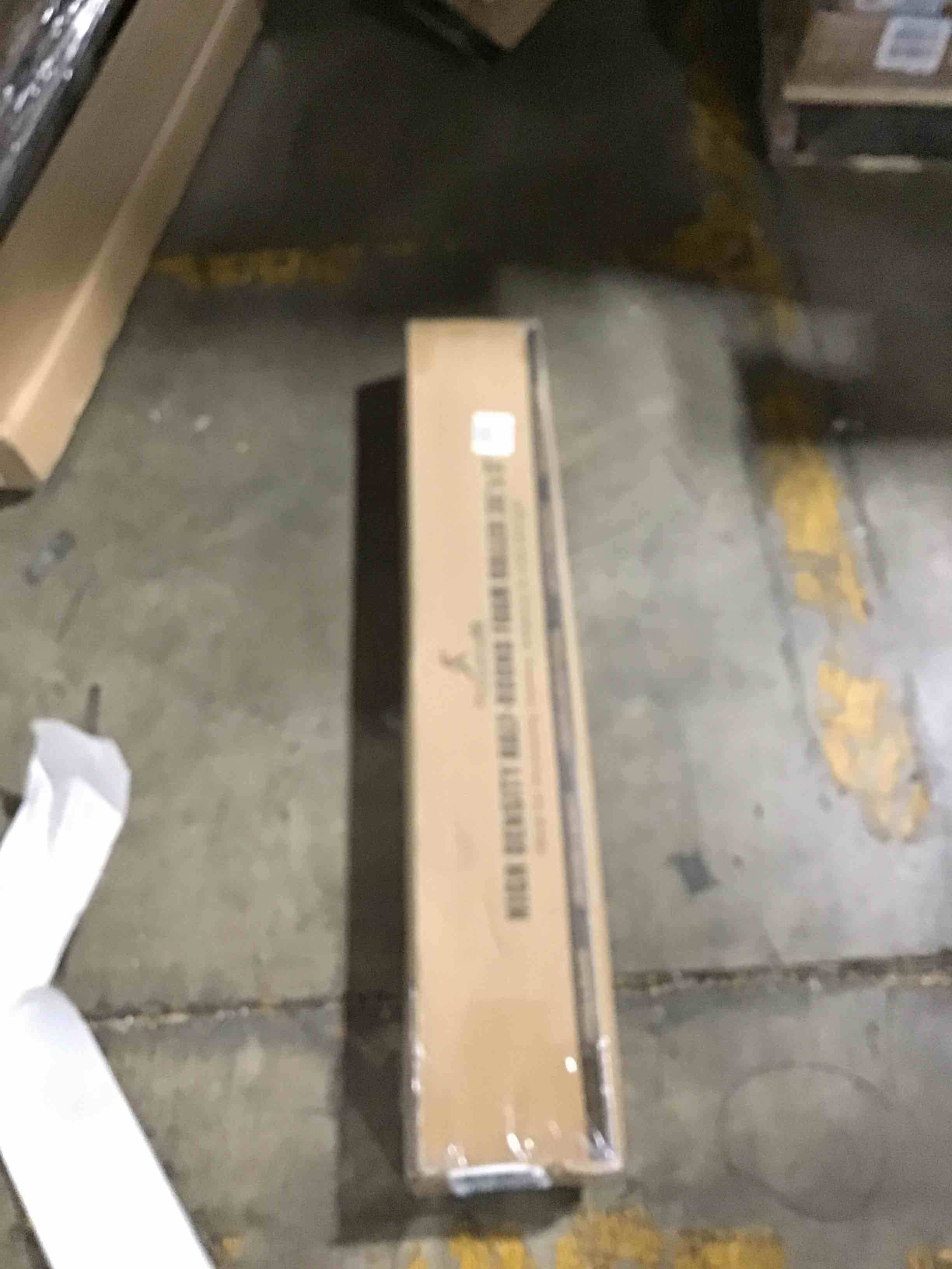 https://s3.amazonaws.com/lotting-images-prod/bidfta/BLU6397429_1721309639778.jpeg