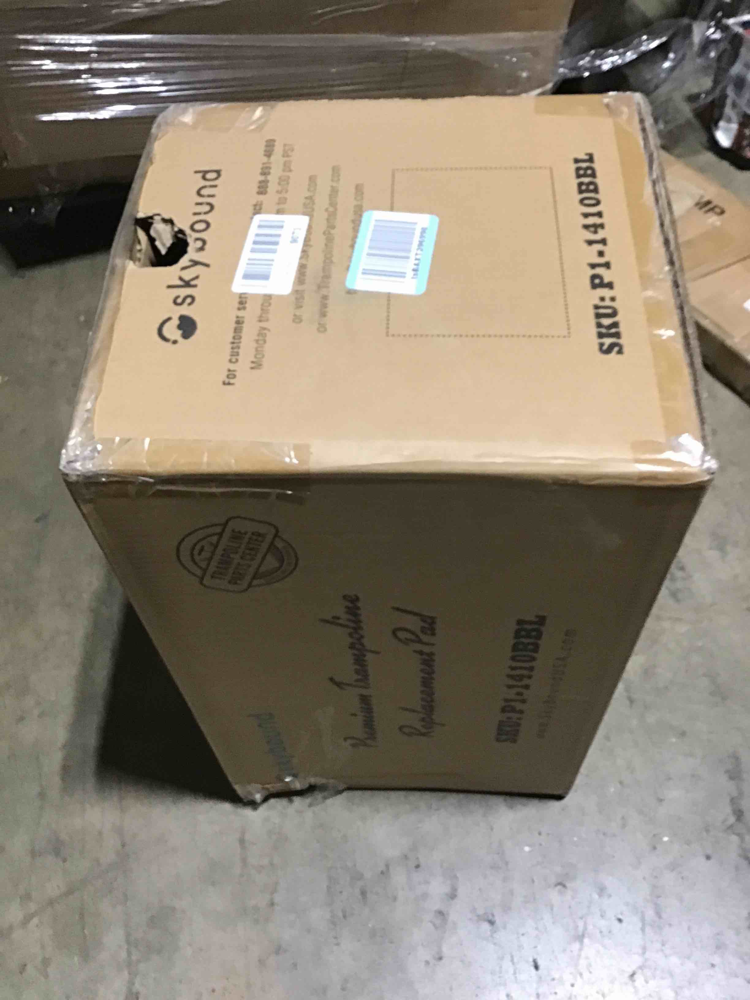 https://s3.amazonaws.com/lotting-images-prod/bidfta/BLU6397607_1721852920645.jpeg