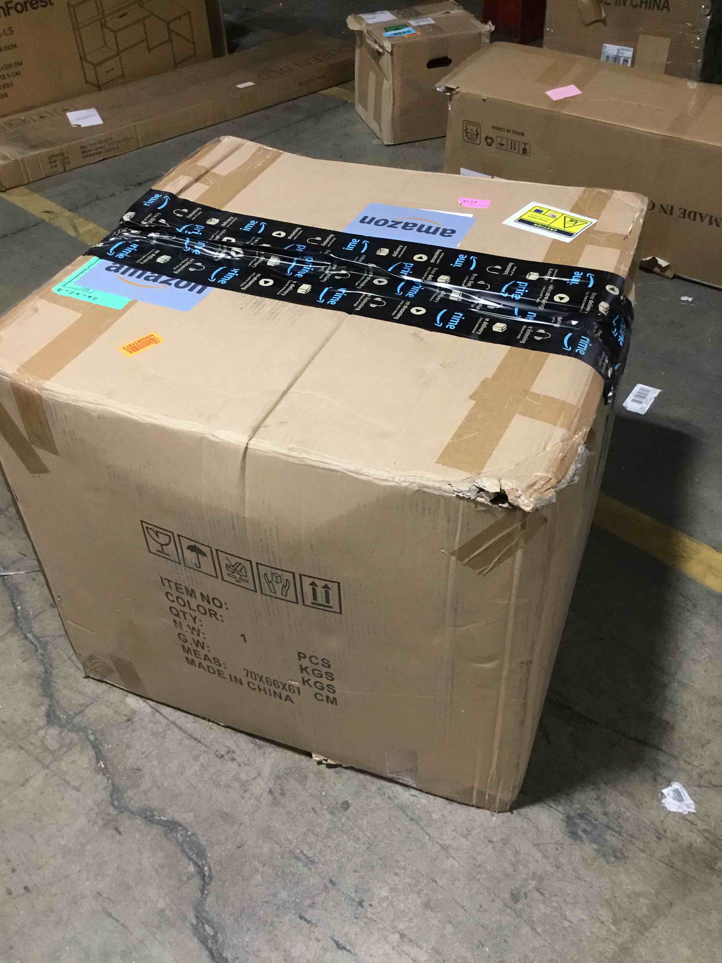 https://s3.amazonaws.com/lotting-images-prod/bidfta/BLU6397785_1722348549048.jpeg
