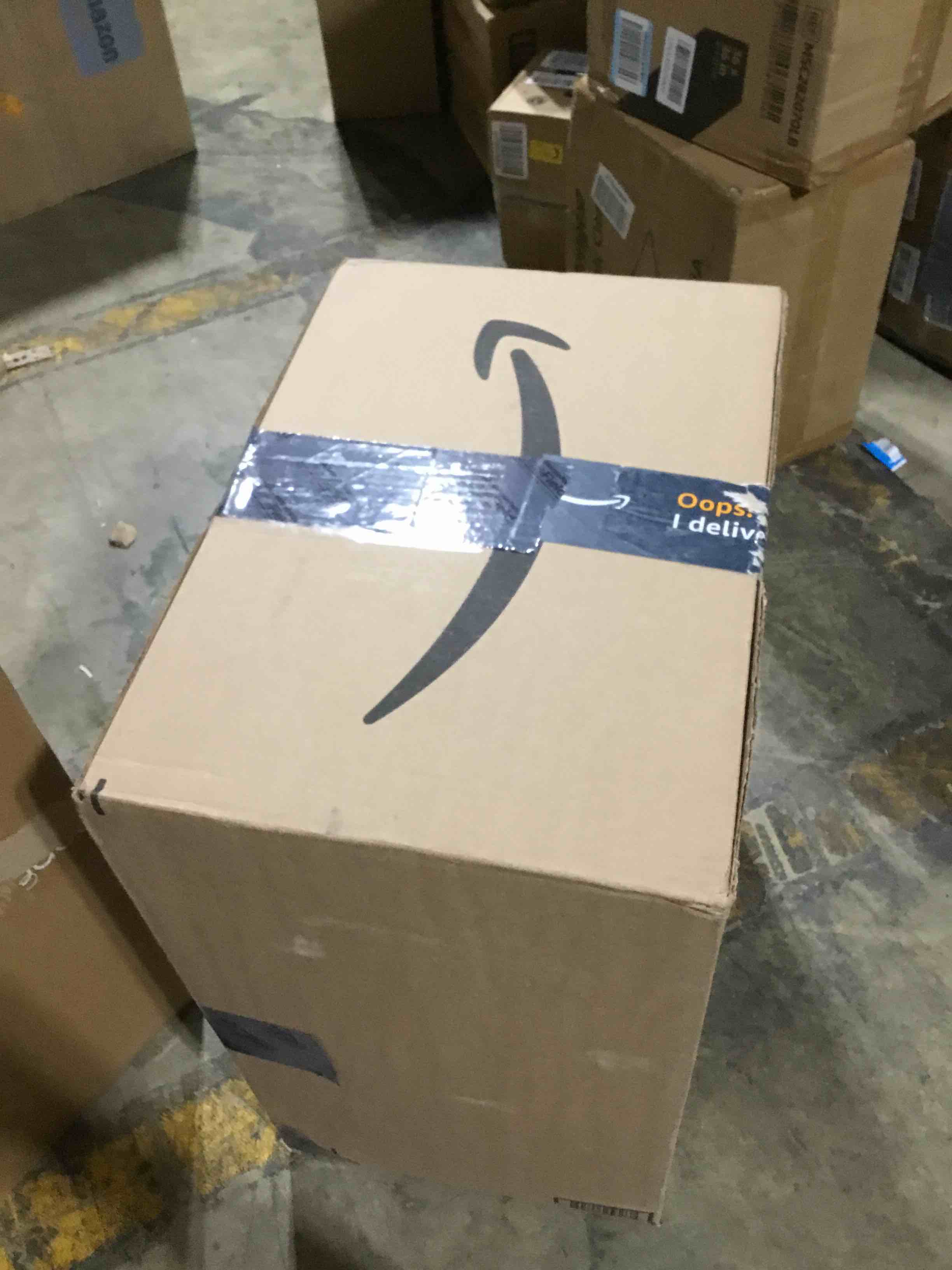 https://s3.amazonaws.com/lotting-images-prod/bidfta/BLU6397838_1722519853013.jpeg