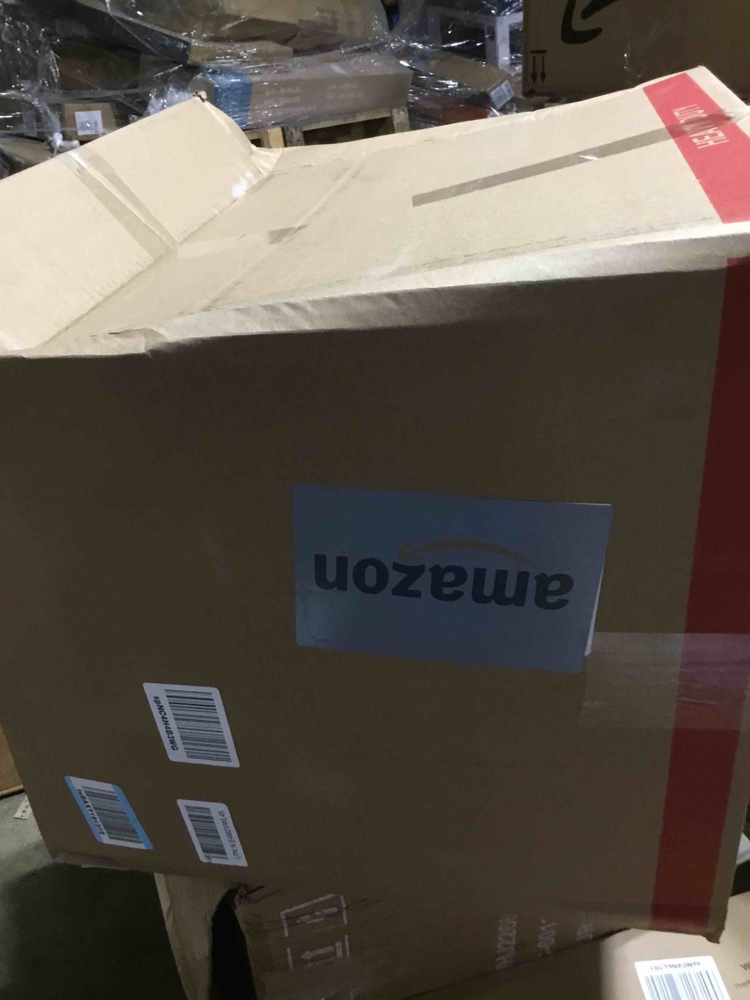 https://s3.amazonaws.com/lotting-images-prod/bidfta/BLU6397863_1722525798757.jpeg