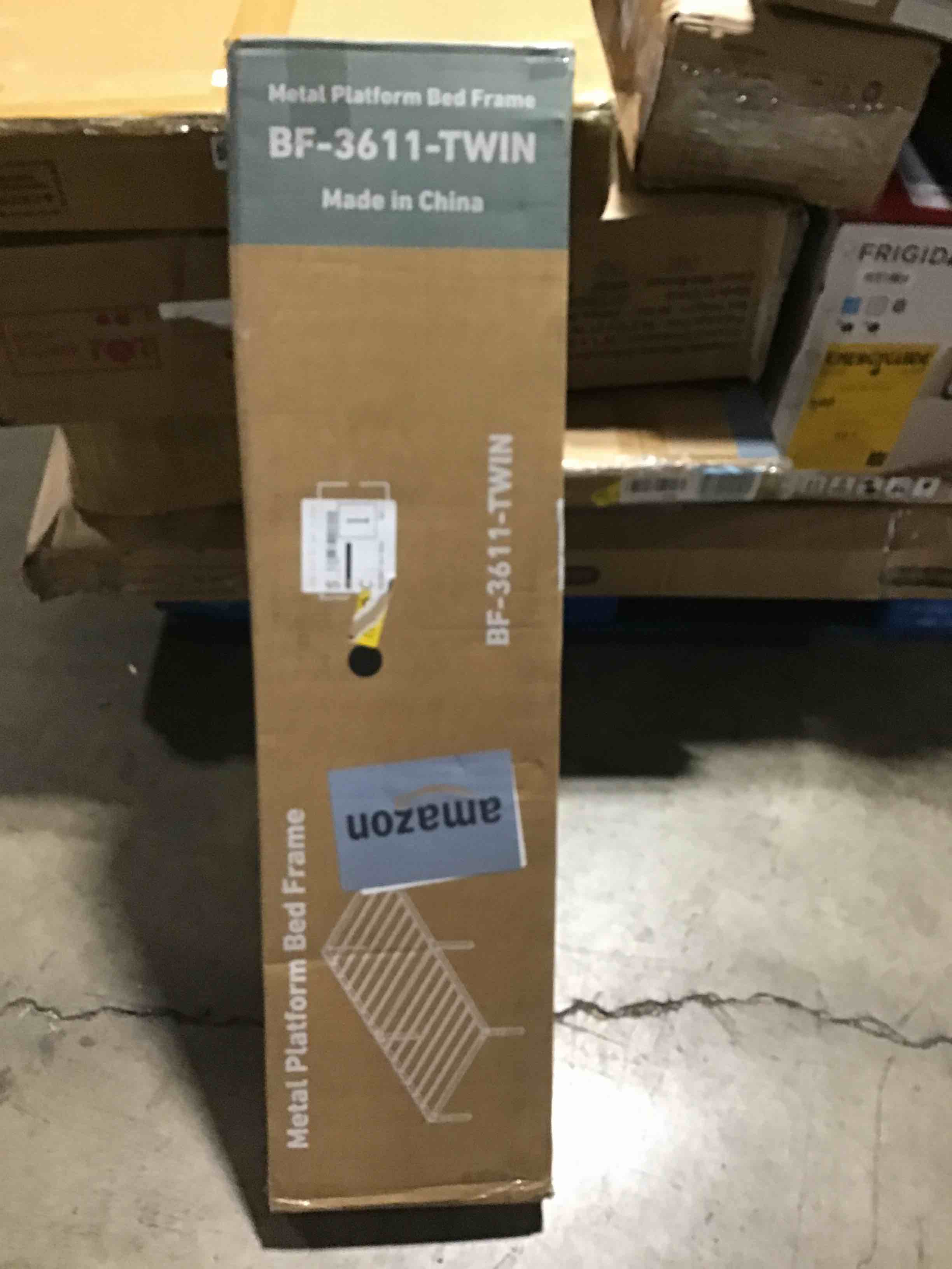 https://s3.amazonaws.com/lotting-images-prod/bidfta/BLU6399842_1720030512436.jpeg