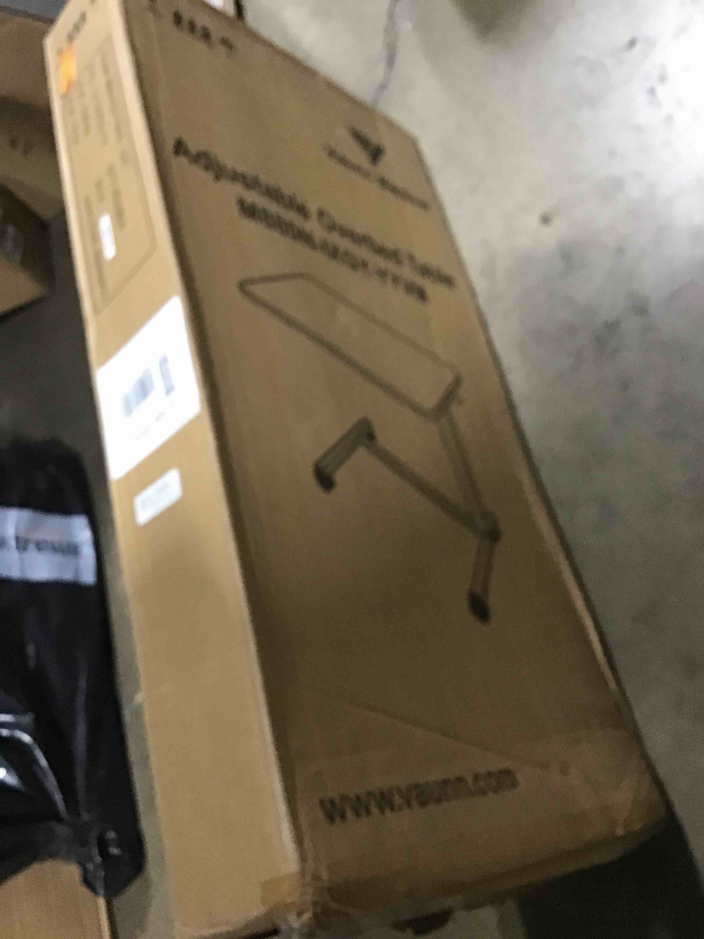 https://s3.amazonaws.com/lotting-images-prod/bidfta/BLU6399844_1720030617545.jpeg