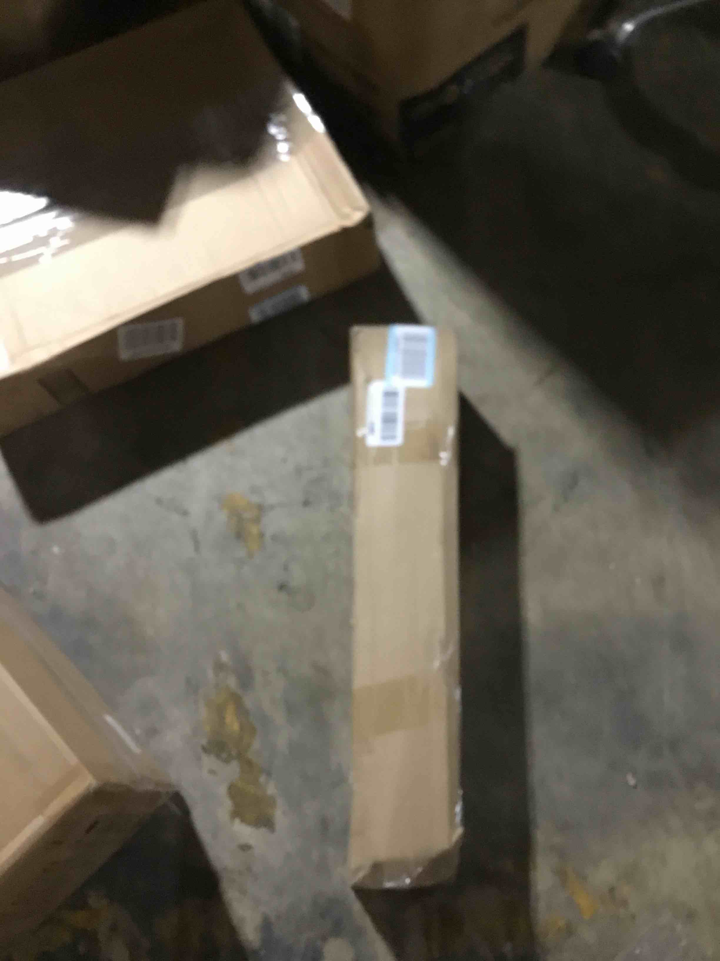 https://s3.amazonaws.com/lotting-images-prod/bidfta/BLU6400429_1723495890445.jpeg