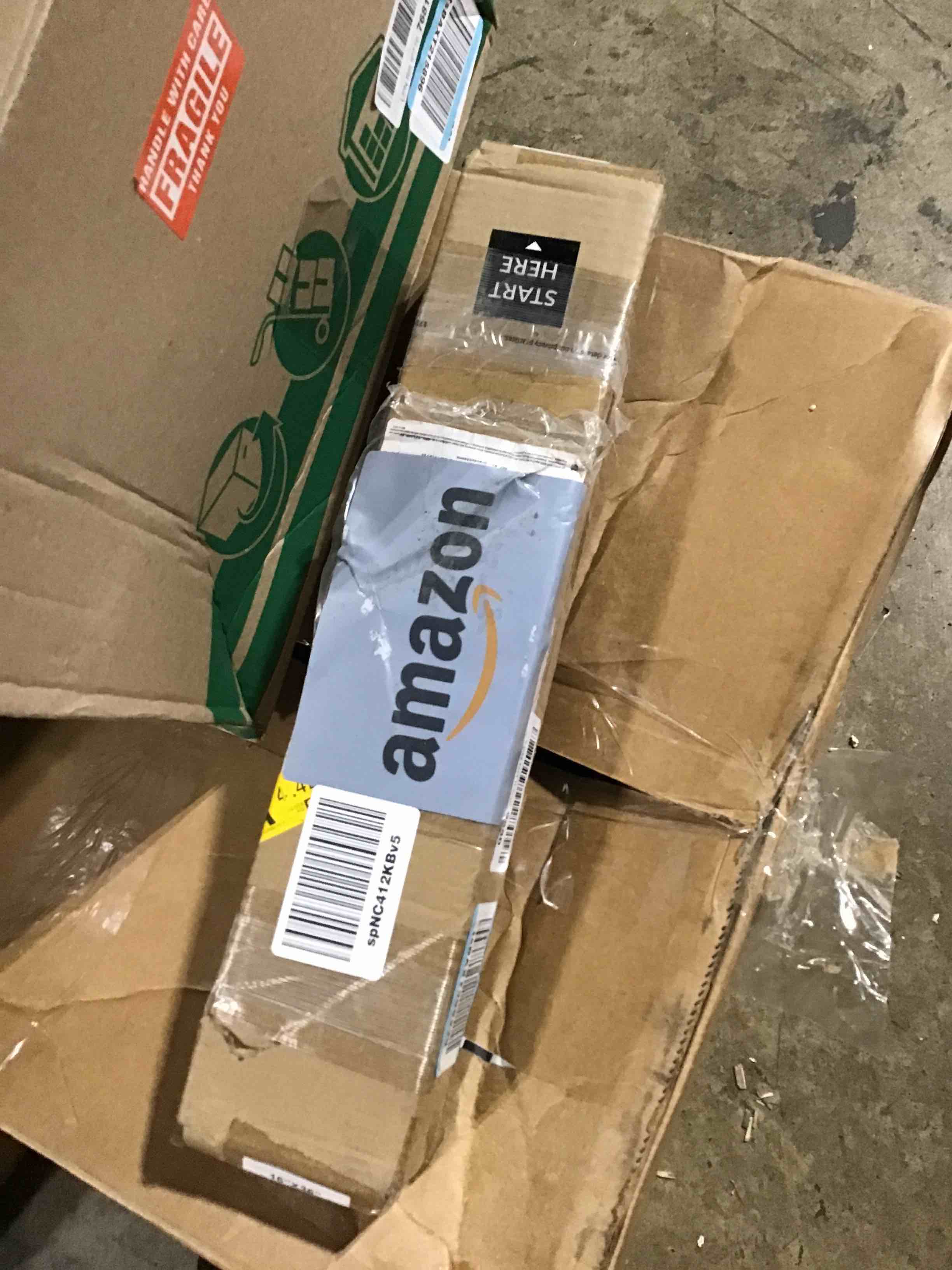https://s3.amazonaws.com/lotting-images-prod/bidfta/BLU6400467_1723564216627.jpeg