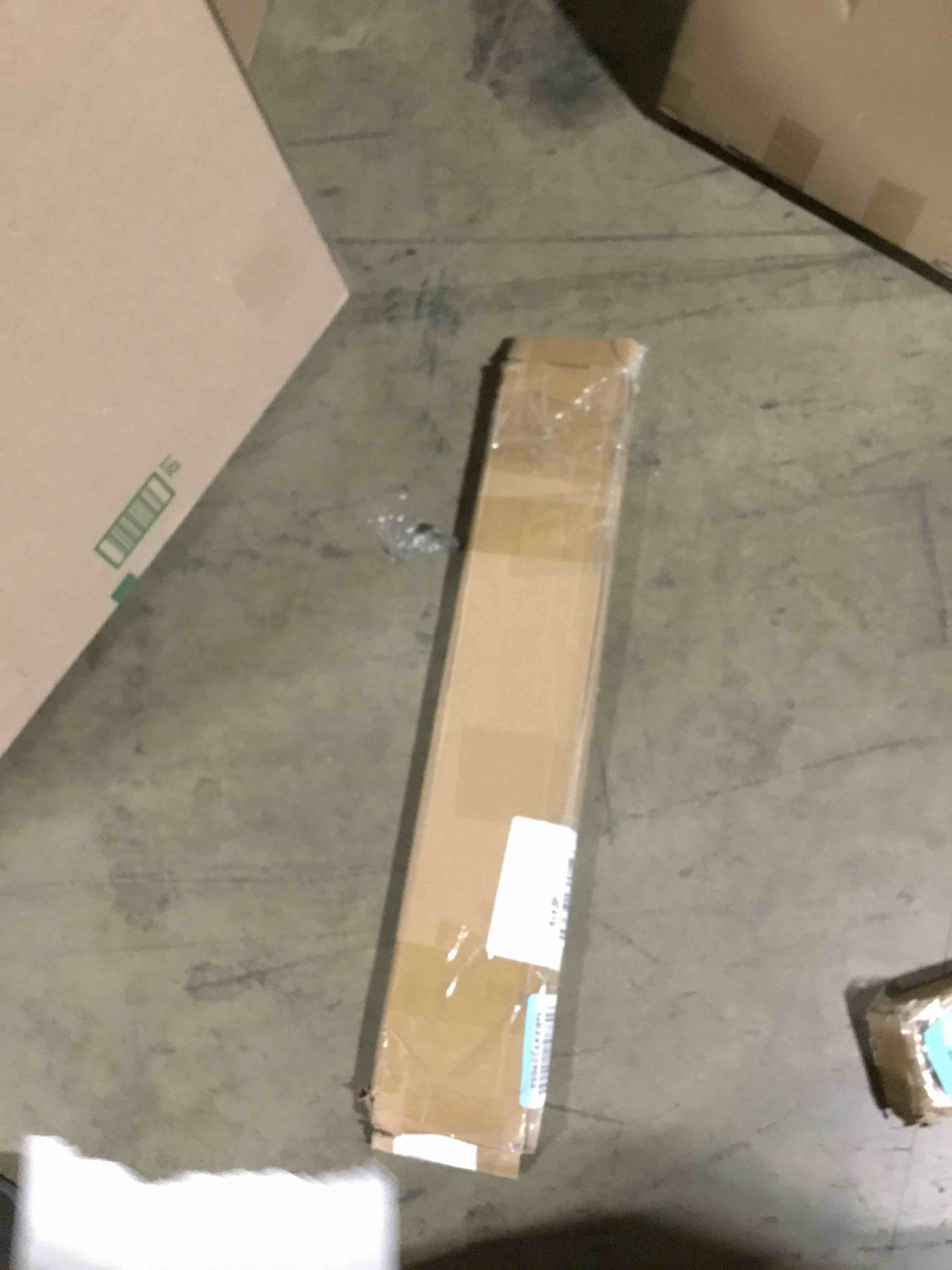 https://s3.amazonaws.com/lotting-images-prod/bidfta/BLU6400686_1723821445374.jpeg