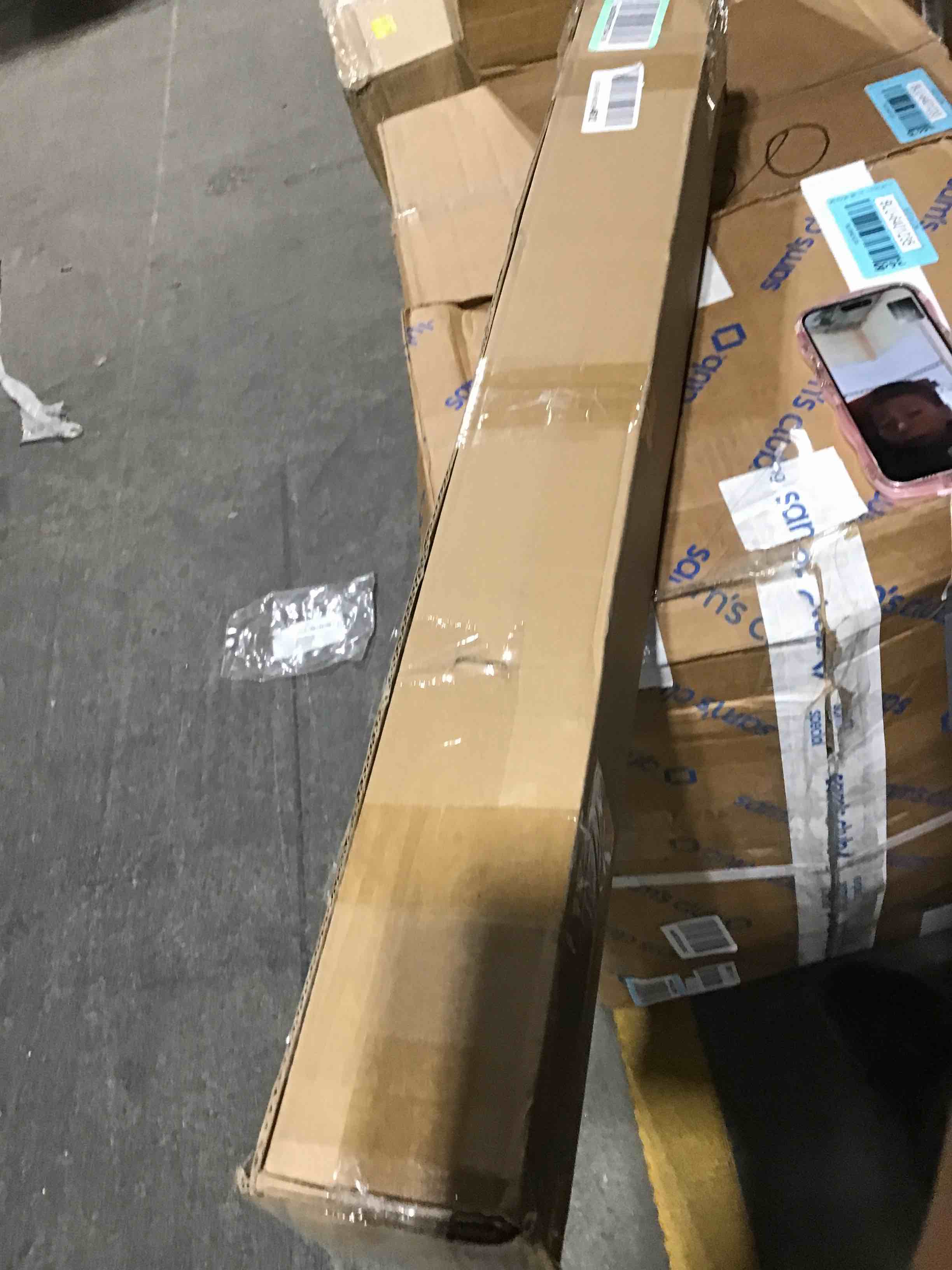 https://s3.amazonaws.com/lotting-images-prod/bidfta/BLU6401238_1718647490567.jpeg
