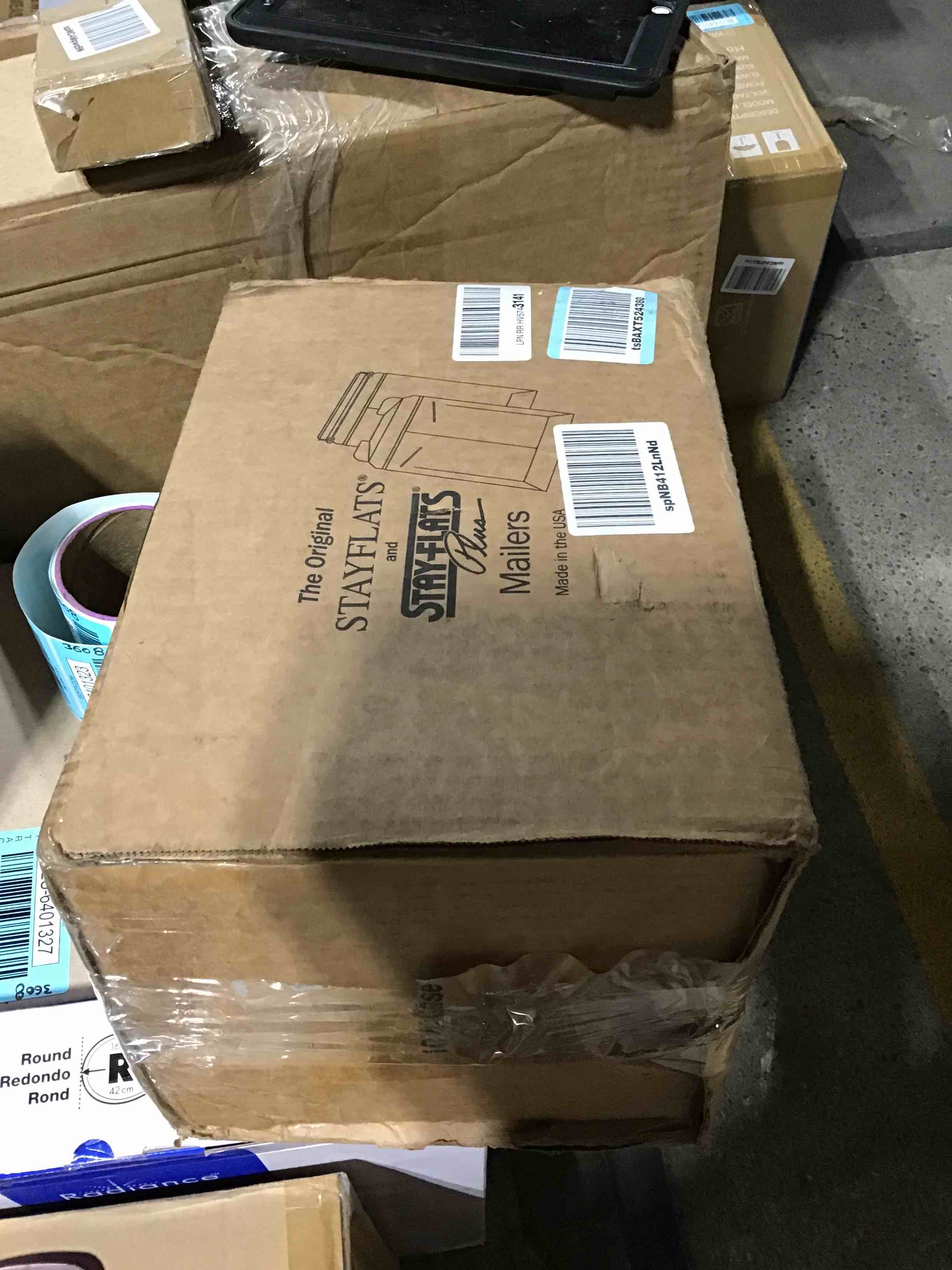 https://s3.amazonaws.com/lotting-images-prod/bidfta/BLU6401241_1718647767557.jpeg