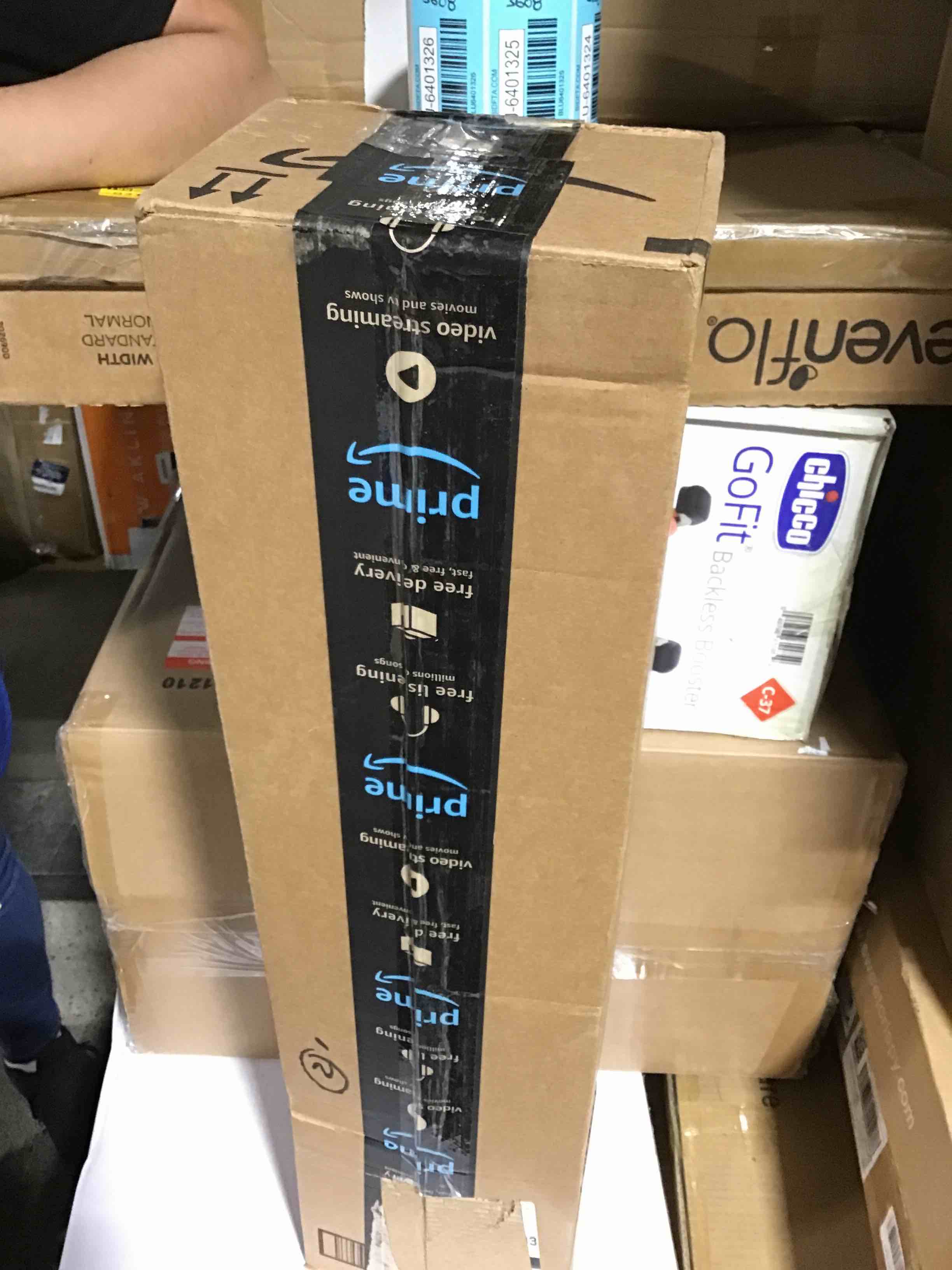 https://s3.amazonaws.com/lotting-images-prod/bidfta/BLU6401245_1718648328685.jpeg