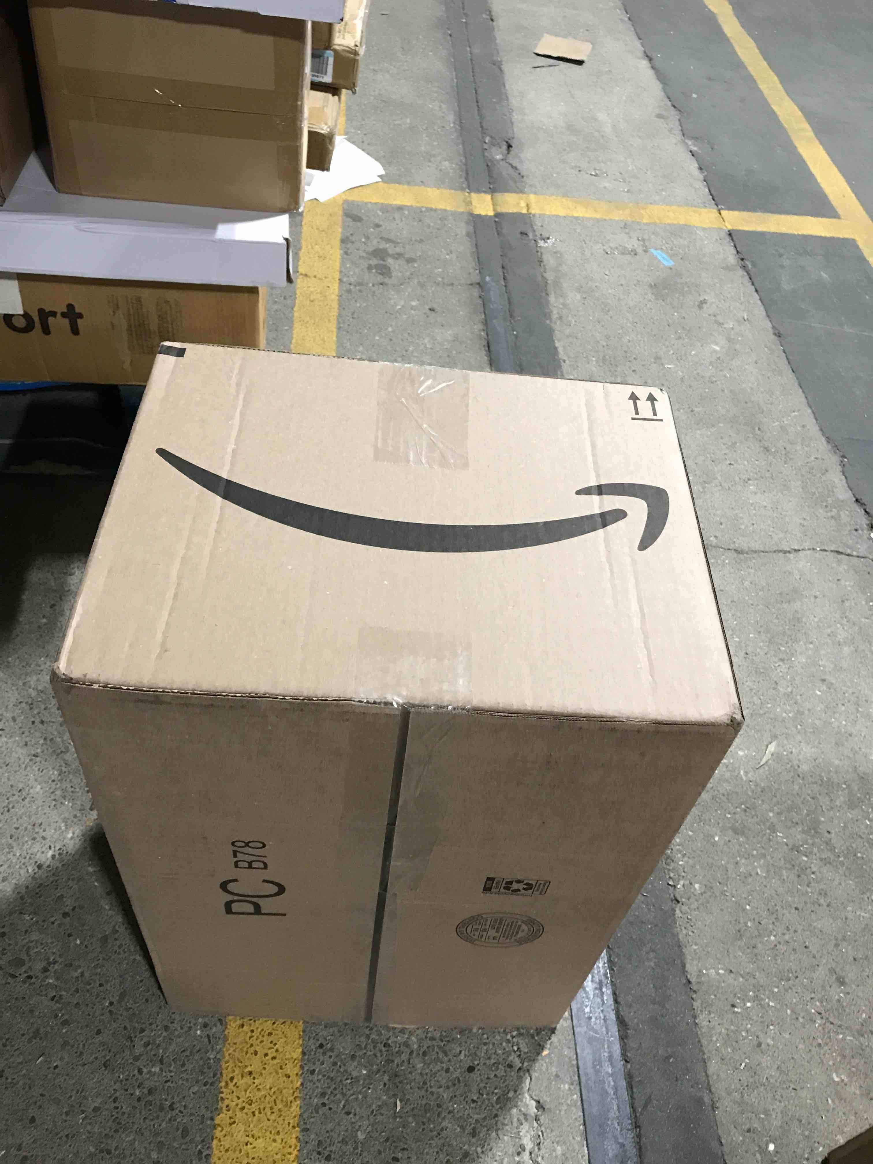 https://s3.amazonaws.com/lotting-images-prod/bidfta/BLU6401330_1718641122699.jpeg