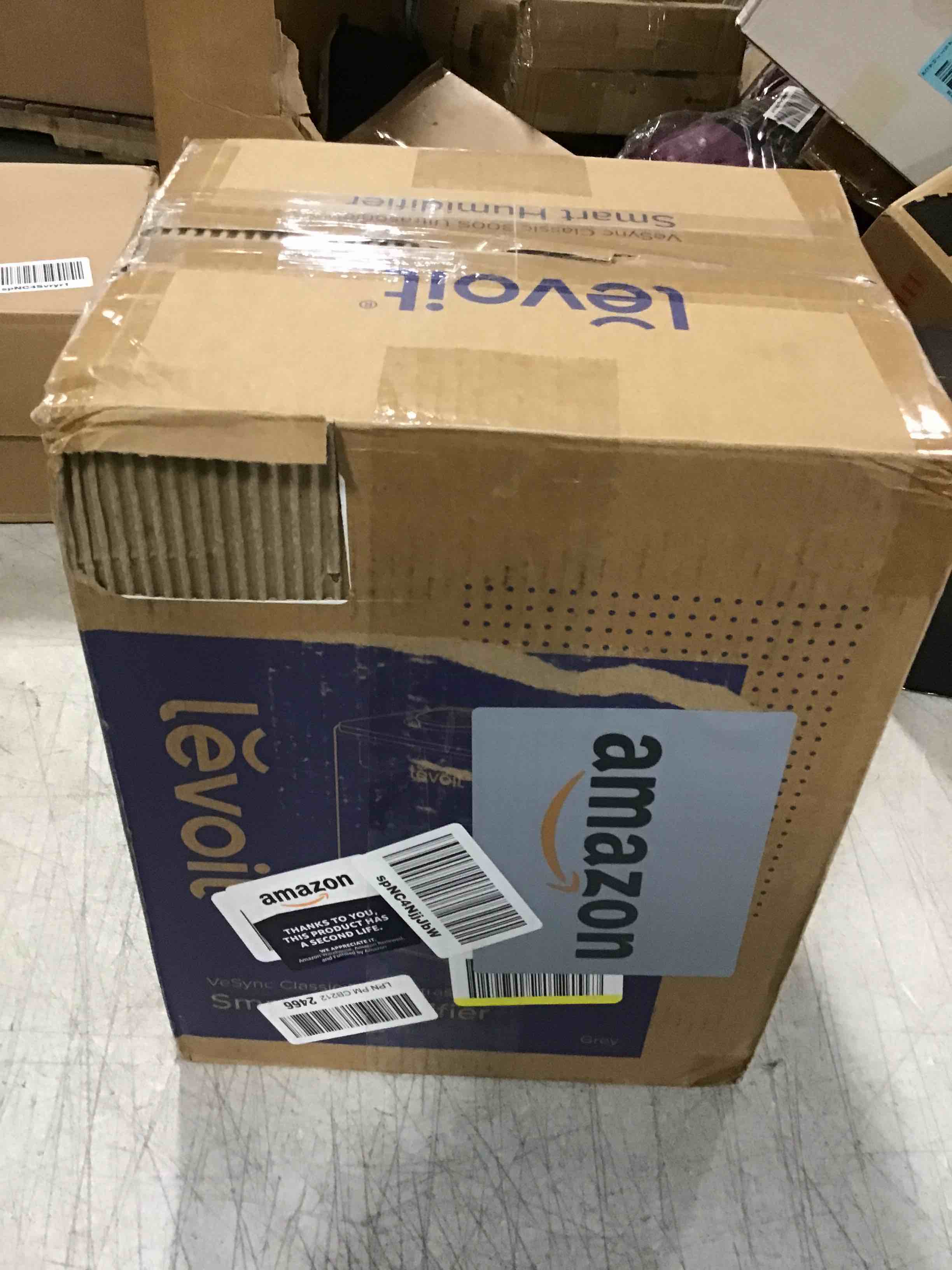https://s3.amazonaws.com/lotting-images-prod/bidfta/BLU6404180_1718914031724.jpeg